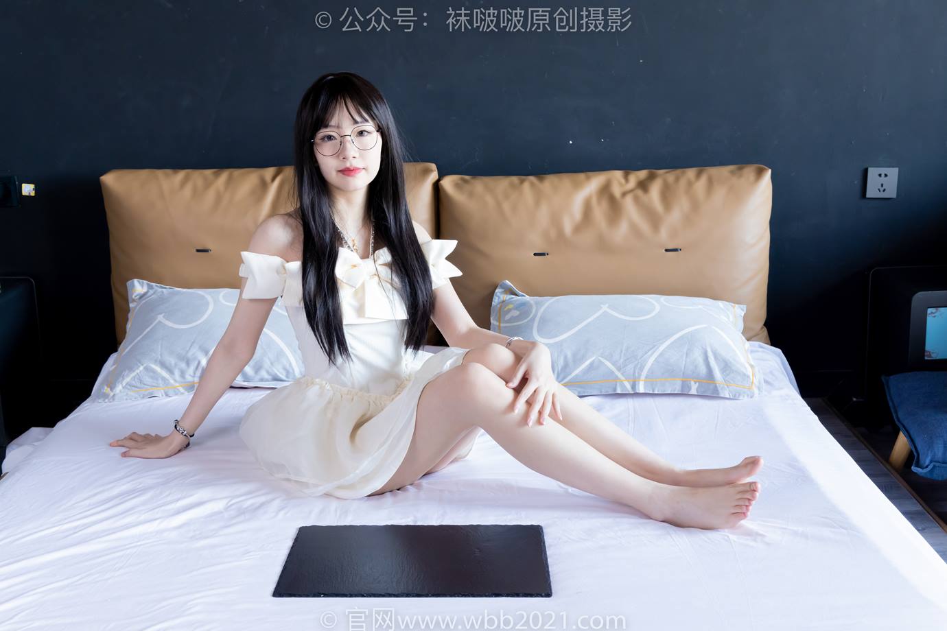 图片[65]-[BoBoSocks袜啵啵]NO.525 小甜豆-高跟鞋、短白丝、裸足、裸足刀叉摆盘剧情[186P] – 速更版-美库