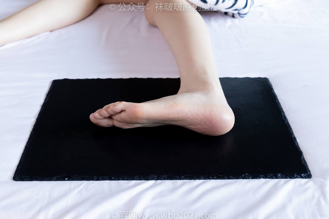 图片[90]-[BoBoSocks袜啵啵]NO.525 小甜豆-高跟鞋、短白丝、裸足、裸足刀叉摆盘剧情[186P] – 速更版-美库