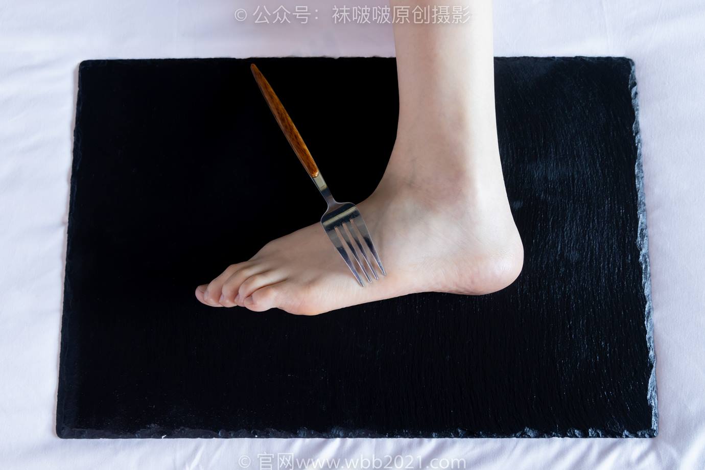 图片[92]-[BoBoSocks袜啵啵]NO.525 小甜豆-高跟鞋、短白丝、裸足、裸足刀叉摆盘剧情[186P] – 速更版-美库