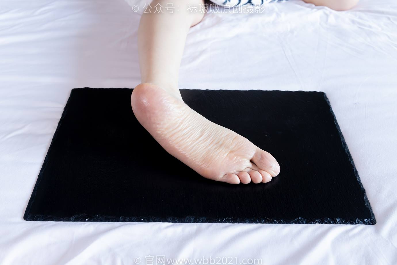 图片[100]-[BoBoSocks袜啵啵]NO.525 小甜豆-高跟鞋、短白丝、裸足、裸足刀叉摆盘剧情[186P] – 速更版-美库