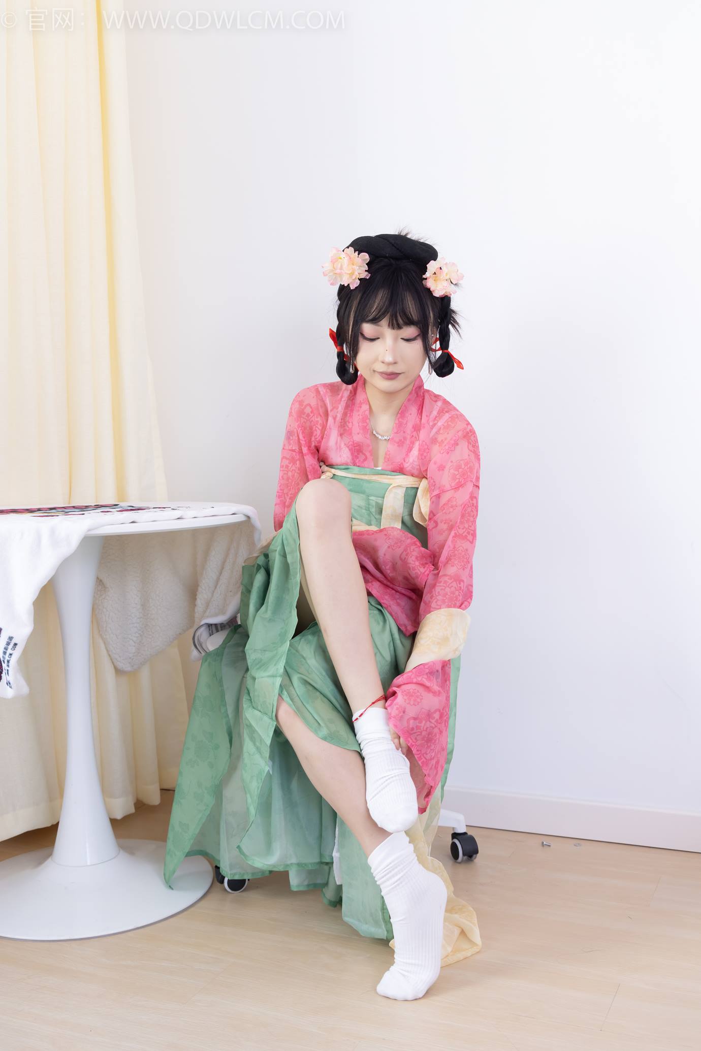 图片[19]-物恋传媒 NO.2297 嘟嘟-布鞋、白棉袜、古装、半脱袜子剧情[138P] – 速更版-美库