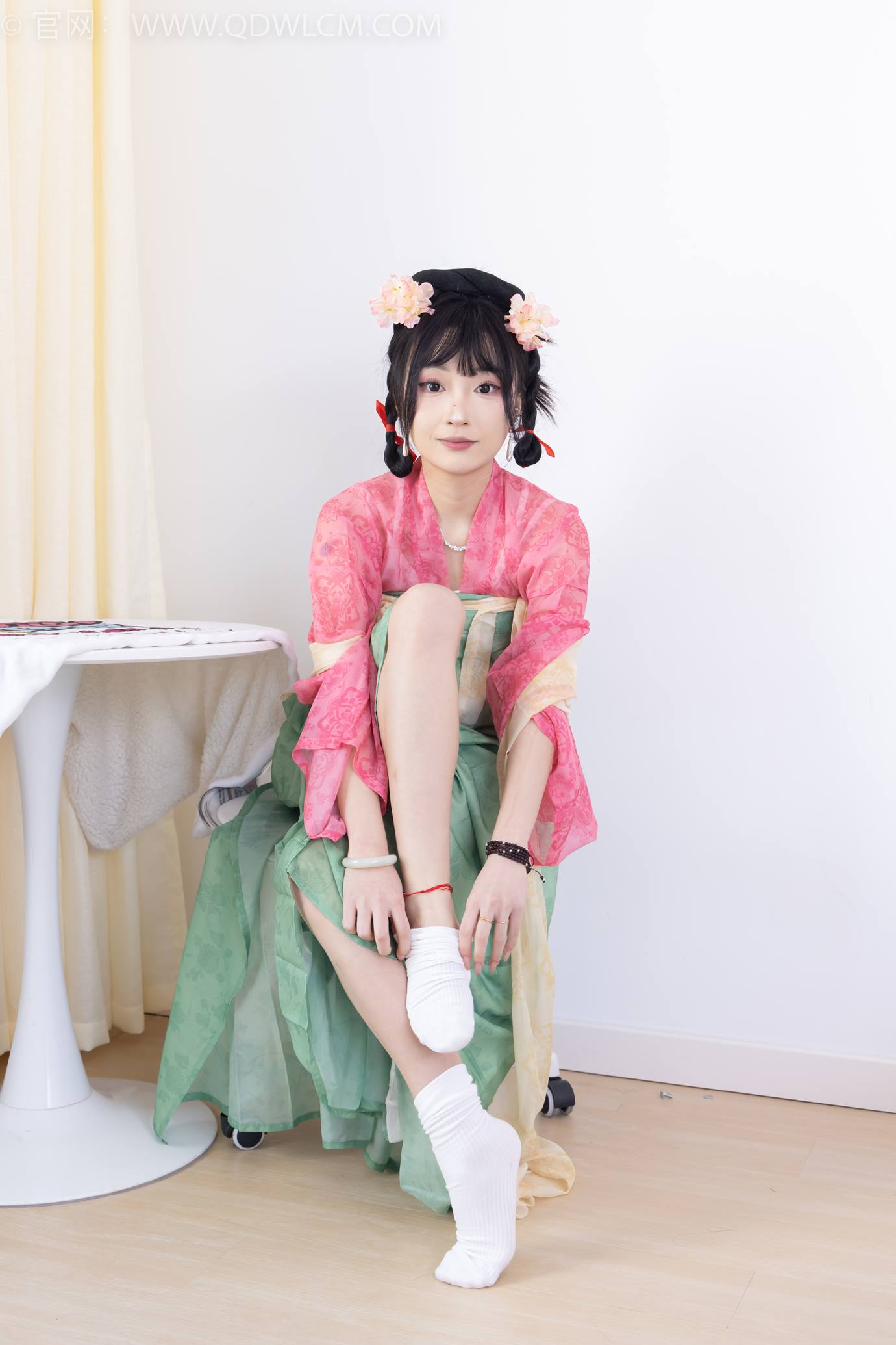 图片[20]-物恋传媒 NO.2297 嘟嘟-布鞋、白棉袜、古装、半脱袜子剧情[138P] – 速更版-美库