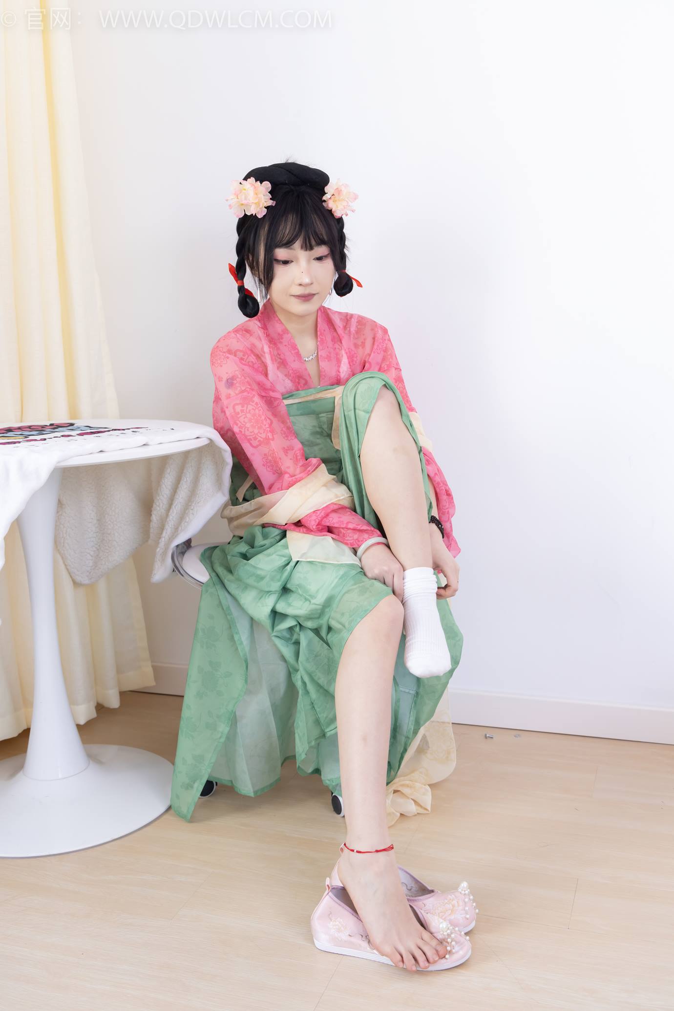 图片[23]-物恋传媒 NO.2297 嘟嘟-布鞋、白棉袜、古装、半脱袜子剧情[138P] – 速更版-美库