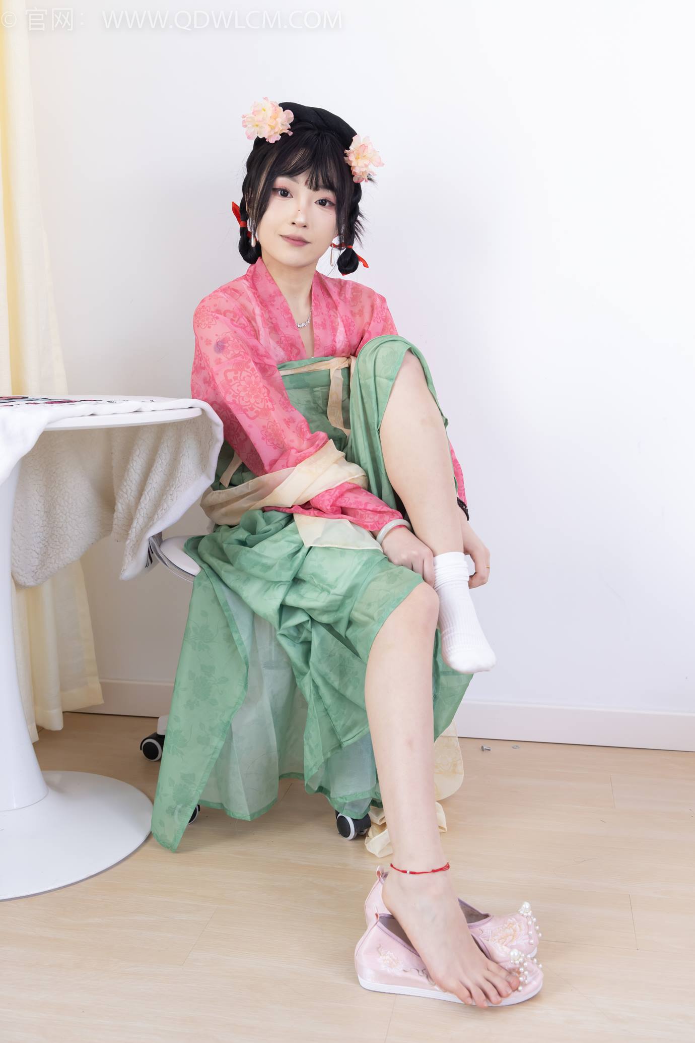 图片[24]-物恋传媒 NO.2297 嘟嘟-布鞋、白棉袜、古装、半脱袜子剧情[138P] – 速更版-美库