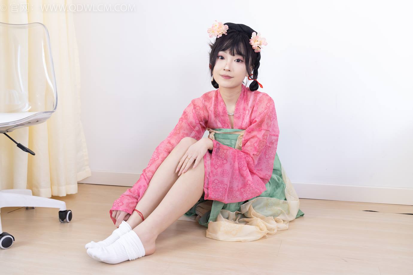 图片[29]-物恋传媒 NO.2297 嘟嘟-布鞋、白棉袜、古装、半脱袜子剧情[138P] – 速更版-美库