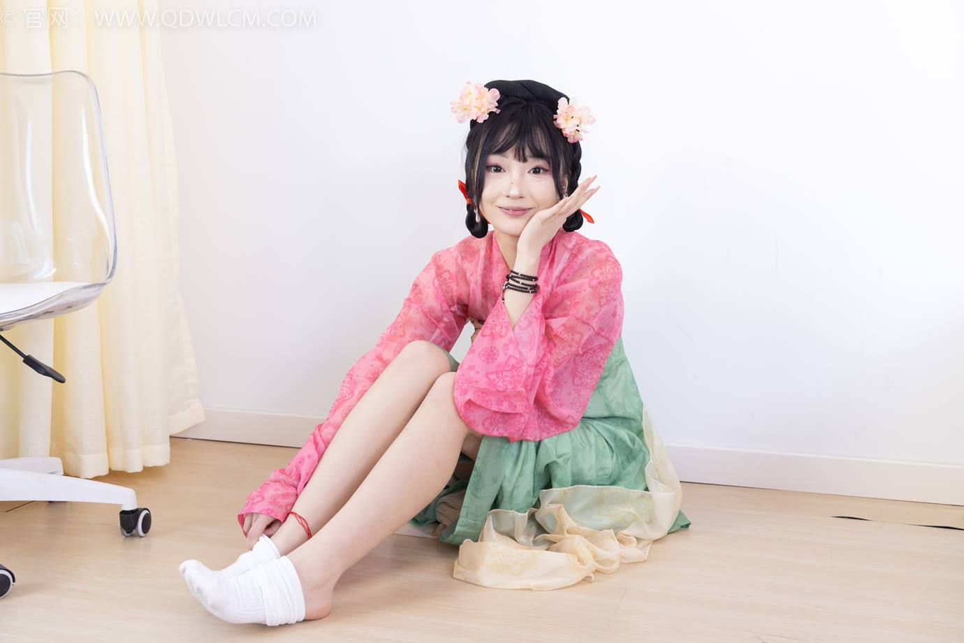 图片[30]-物恋传媒 NO.2297 嘟嘟-布鞋、白棉袜、古装、半脱袜子剧情[138P] – 速更版-美库