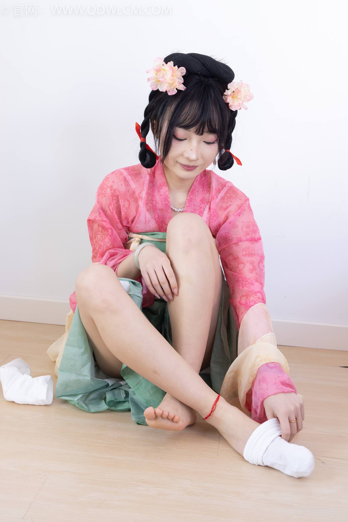 图片[46]-物恋传媒 NO.2297 嘟嘟-布鞋、白棉袜、古装、半脱袜子剧情[138P] – 速更版-美库