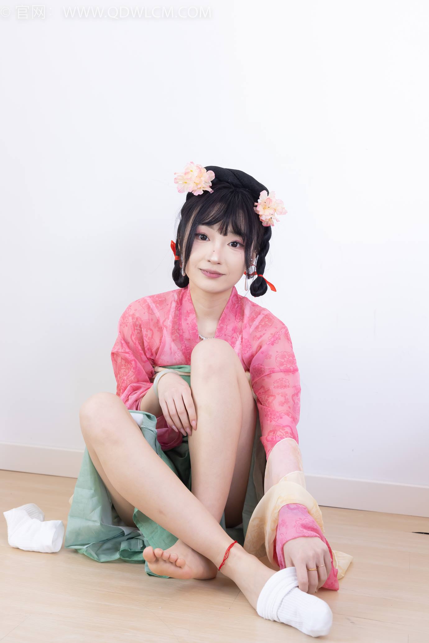 图片[47]-物恋传媒 NO.2297 嘟嘟-布鞋、白棉袜、古装、半脱袜子剧情[138P] – 速更版-美库