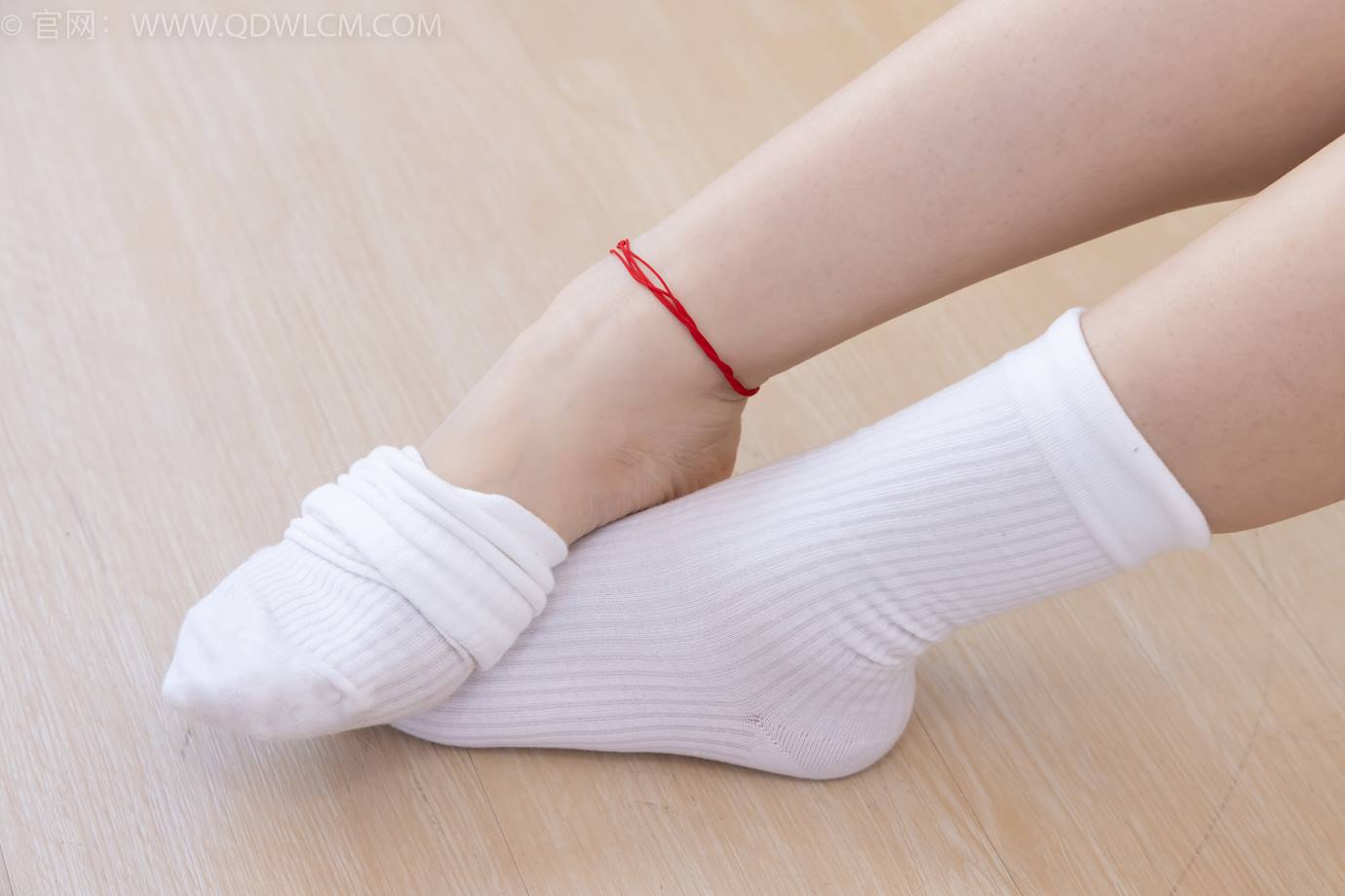 图片[65]-物恋传媒 NO.2297 嘟嘟-布鞋、白棉袜、古装、半脱袜子剧情[138P] – 速更版-美库