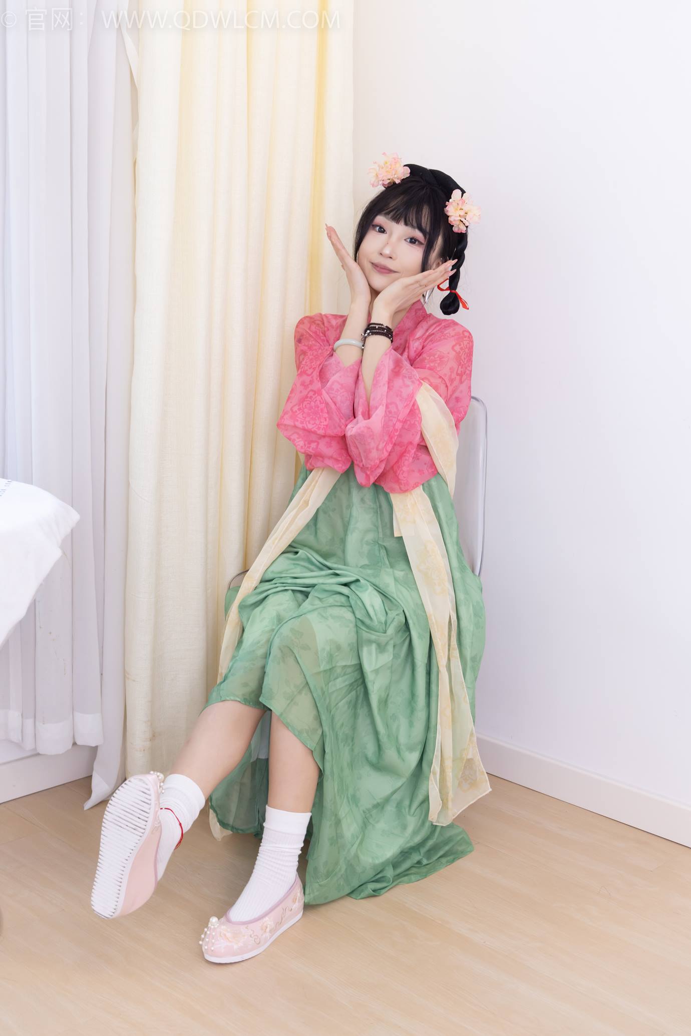 图片[95]-物恋传媒 NO.2297 嘟嘟-布鞋、白棉袜、古装、半脱袜子剧情[138P] – 速更版-美库