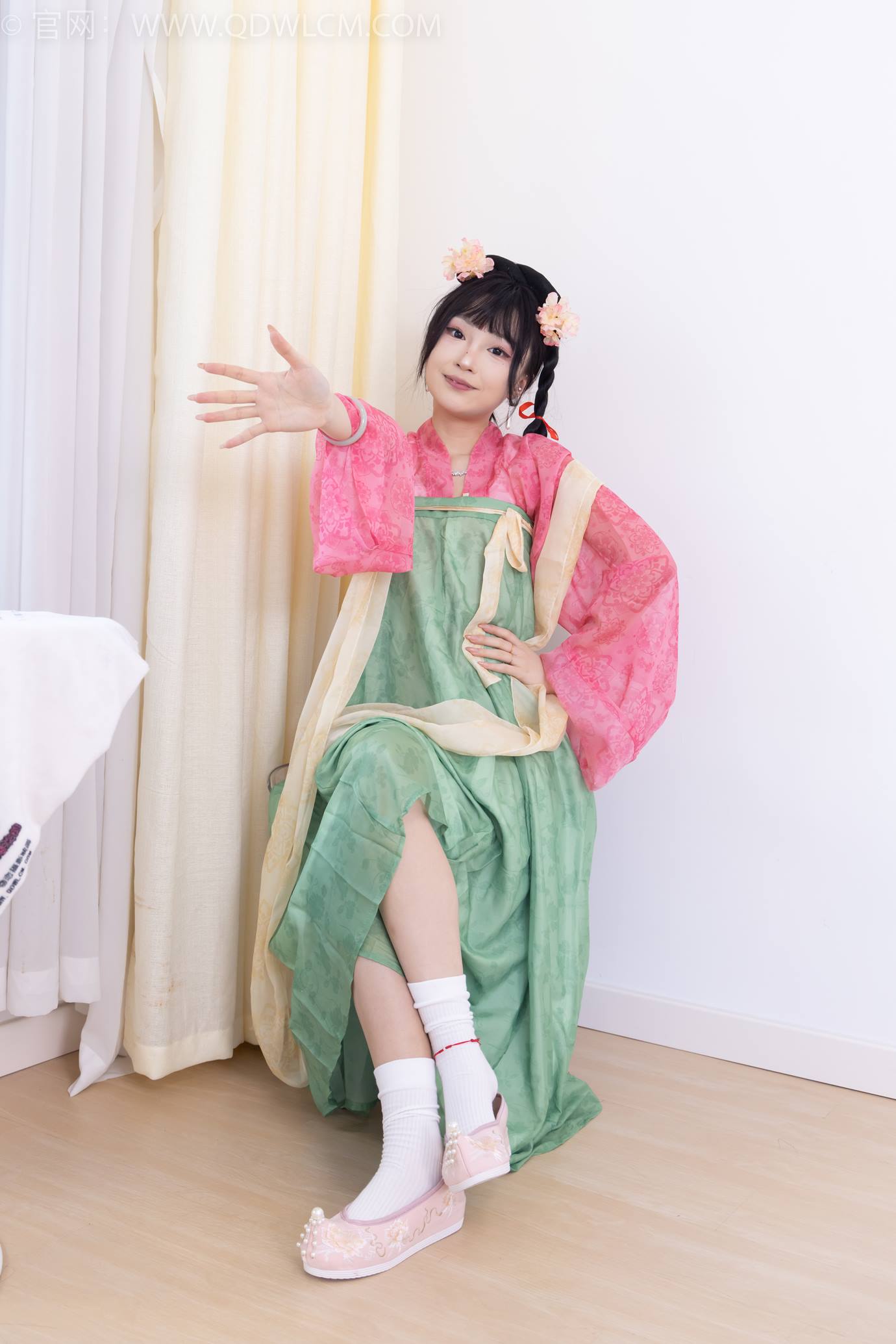 图片[103]-物恋传媒 NO.2297 嘟嘟-布鞋、白棉袜、古装、半脱袜子剧情[138P] – 速更版-美库