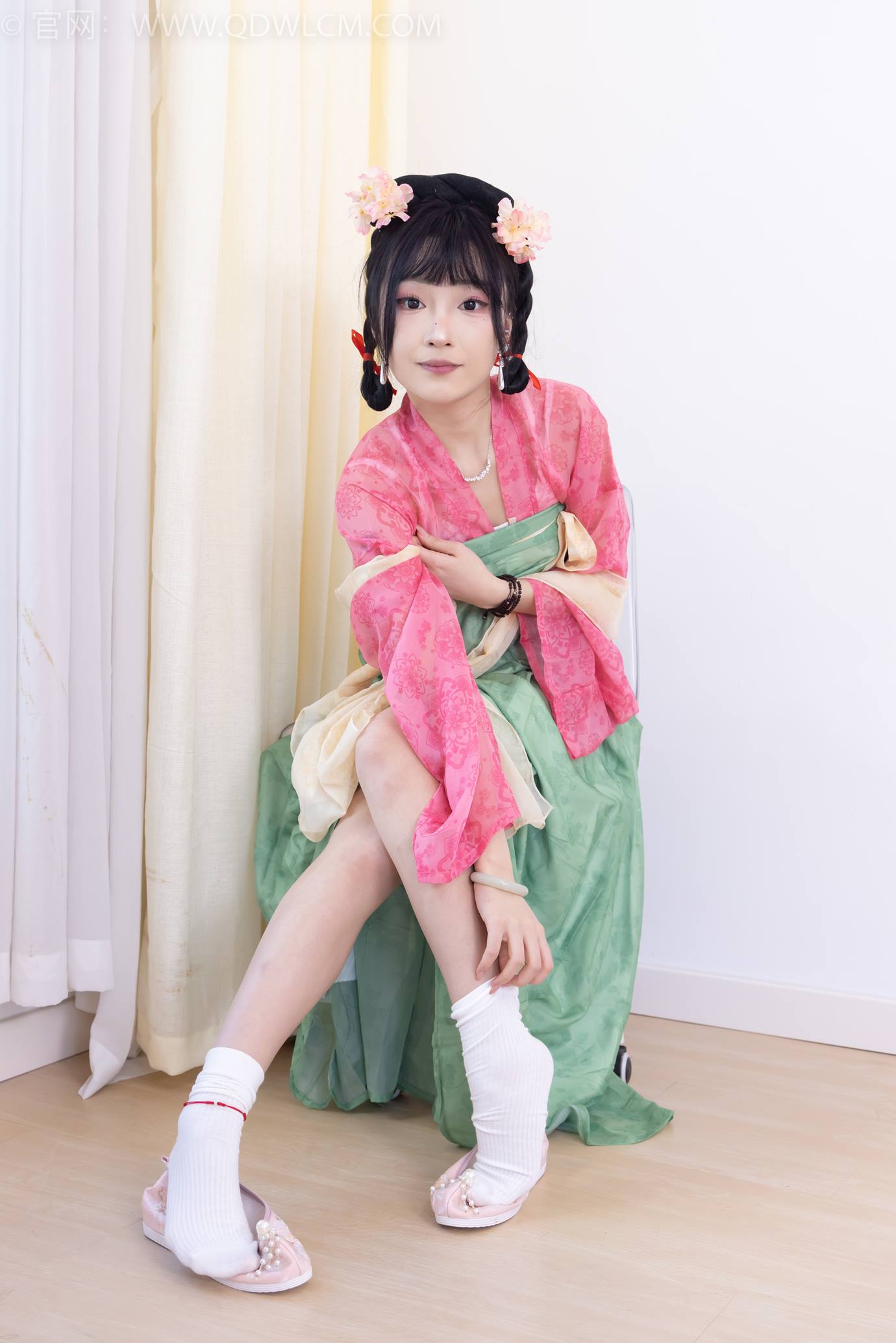 图片[110]-物恋传媒 NO.2297 嘟嘟-布鞋、白棉袜、古装、半脱袜子剧情[138P] – 速更版-美库