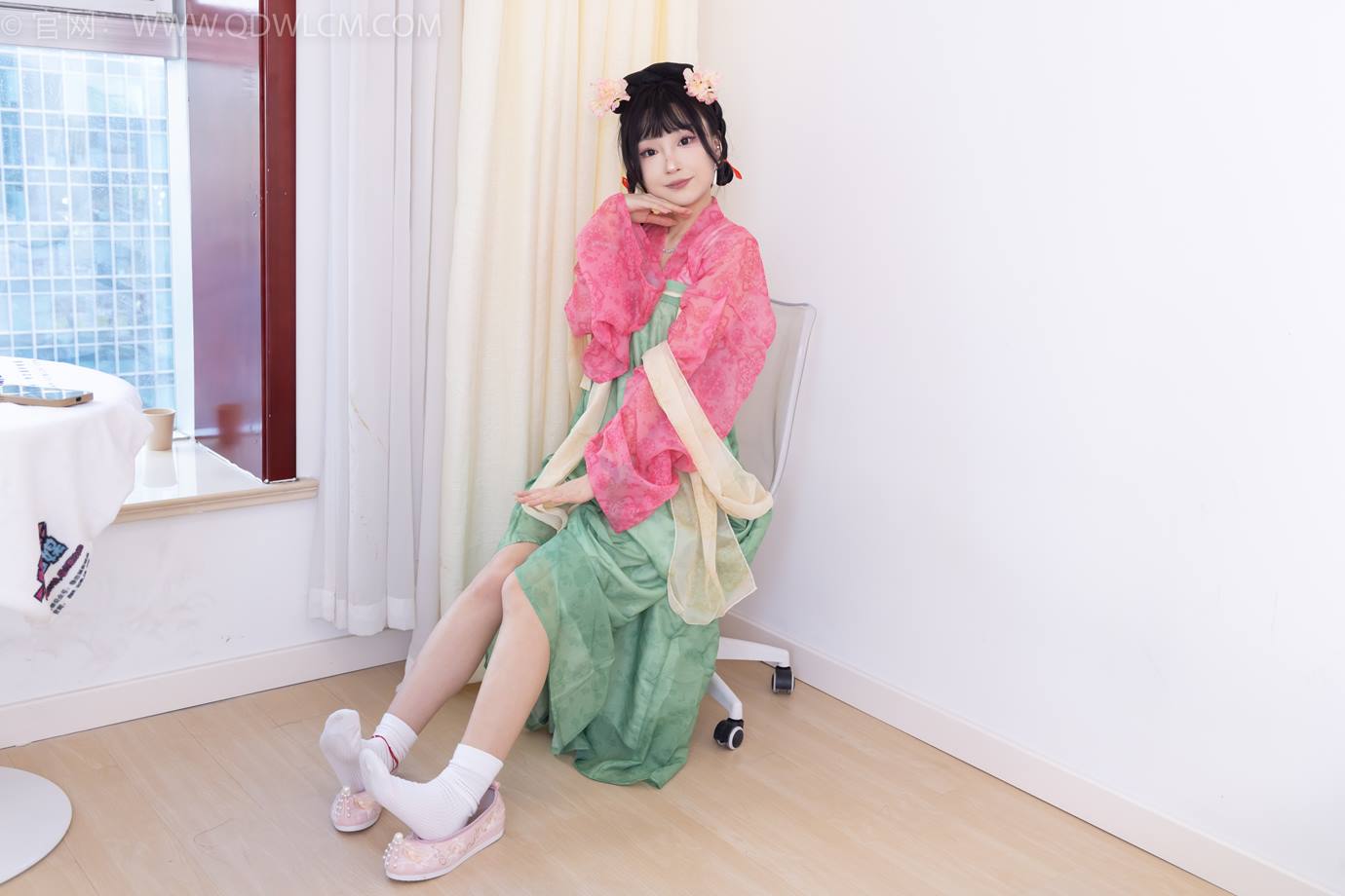 图片[115]-物恋传媒 NO.2297 嘟嘟-布鞋、白棉袜、古装、半脱袜子剧情[138P] – 速更版-美库