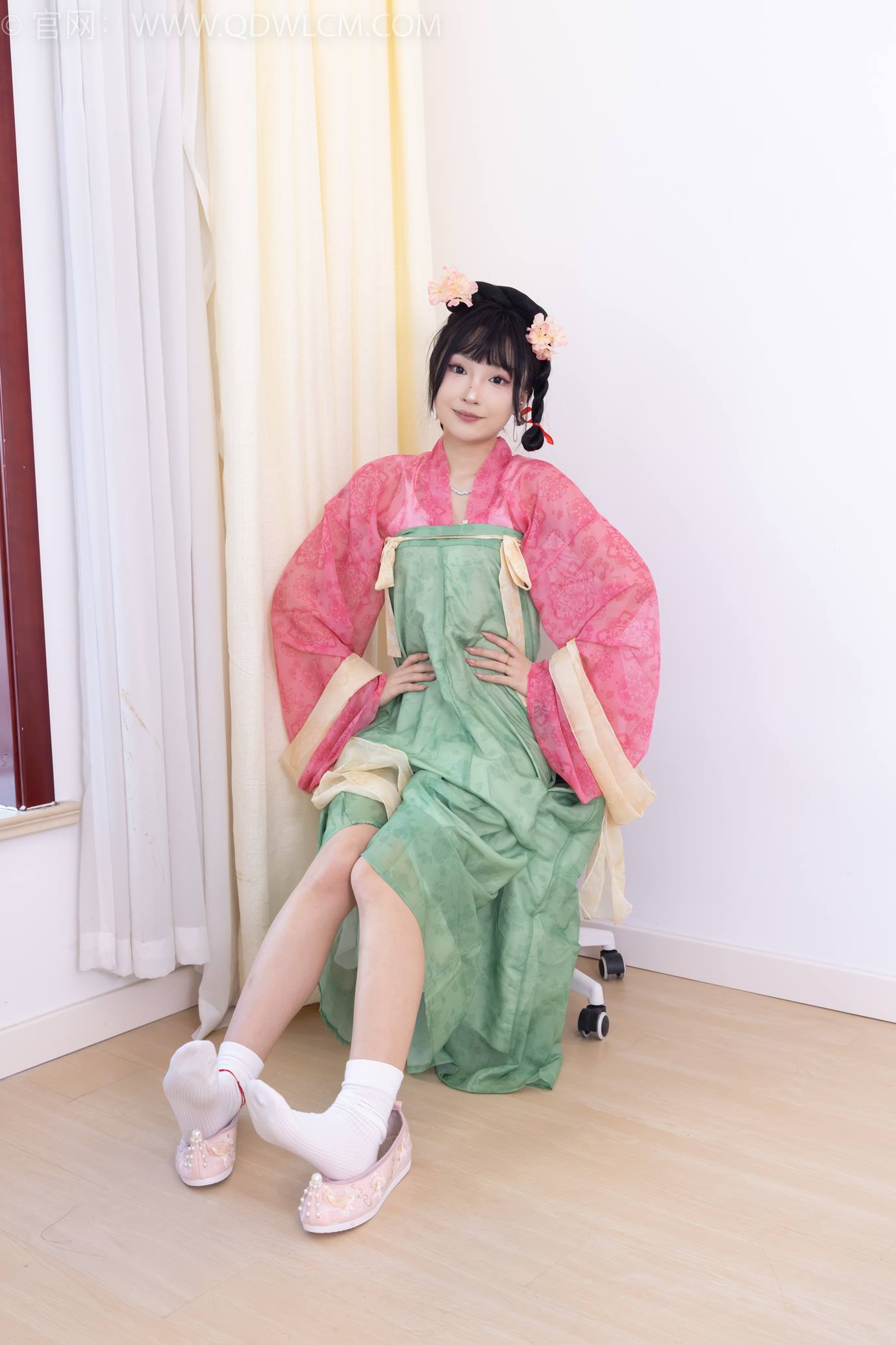 图片[118]-物恋传媒 NO.2297 嘟嘟-布鞋、白棉袜、古装、半脱袜子剧情[138P] – 速更版-美库