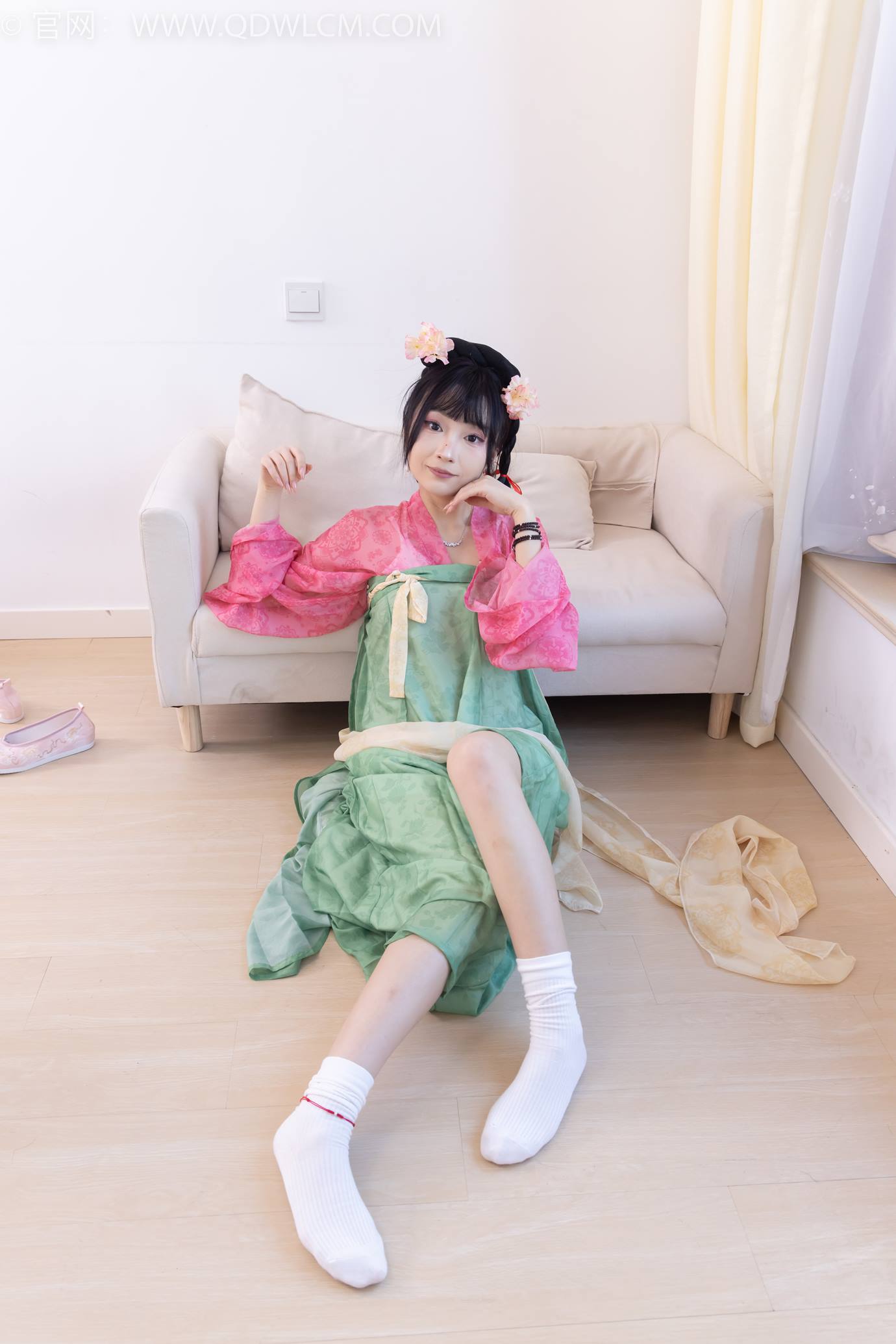 图片[127]-物恋传媒 NO.2297 嘟嘟-布鞋、白棉袜、古装、半脱袜子剧情[138P] – 速更版-美库