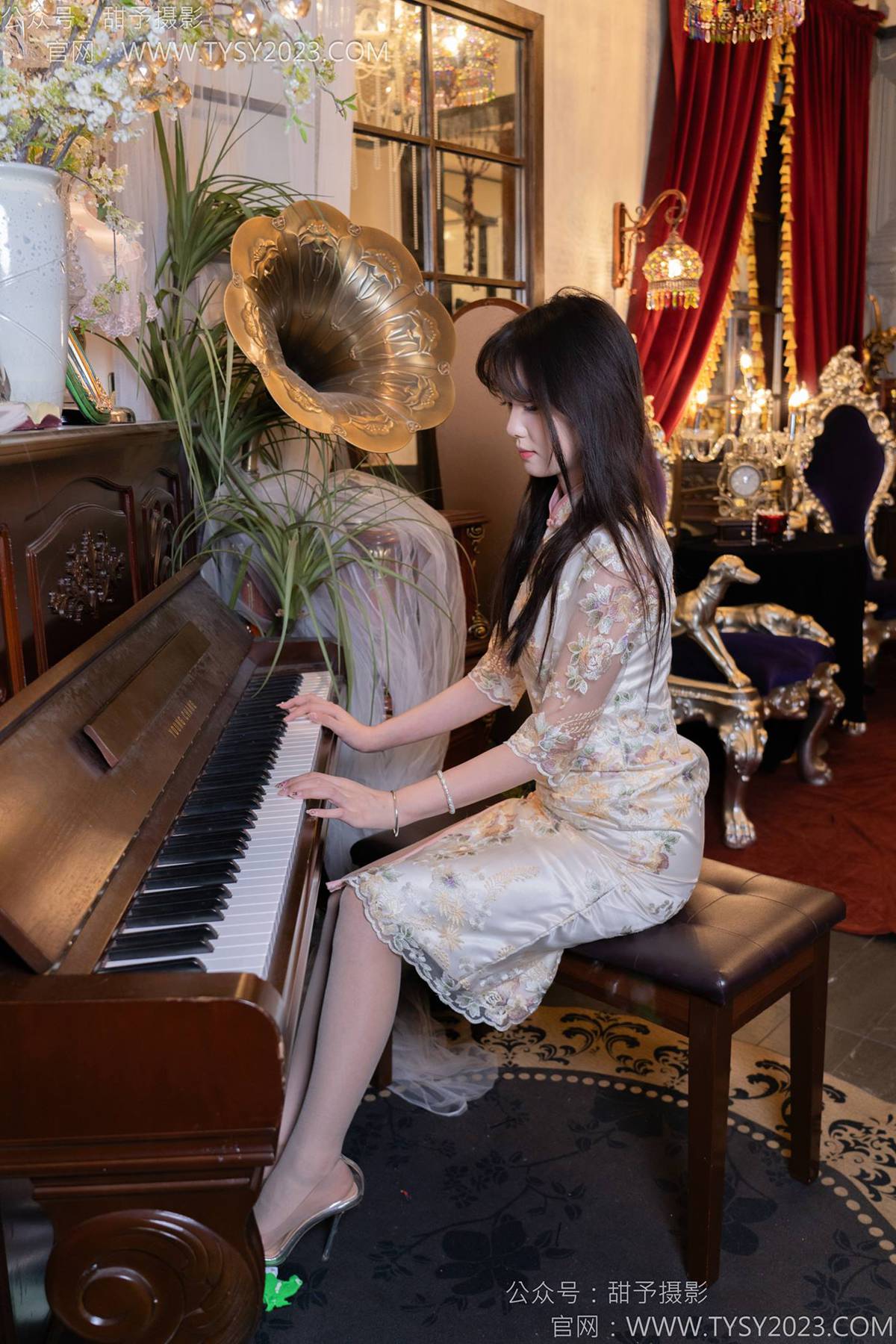 图片[42]-甜予摄影 NO.128 璇璇-拖鞋、高跟鞋、薄灰丝、薄黑丝、踩小房子剧情[91P] – 速更版-美库