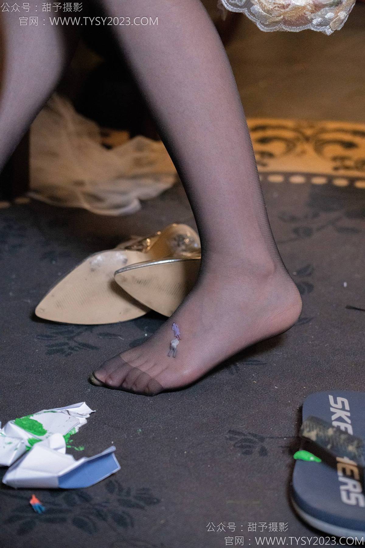 图片[52]-甜予摄影 NO.128 璇璇-拖鞋、高跟鞋、薄灰丝、薄黑丝、踩小房子剧情[91P] – 速更版-美库