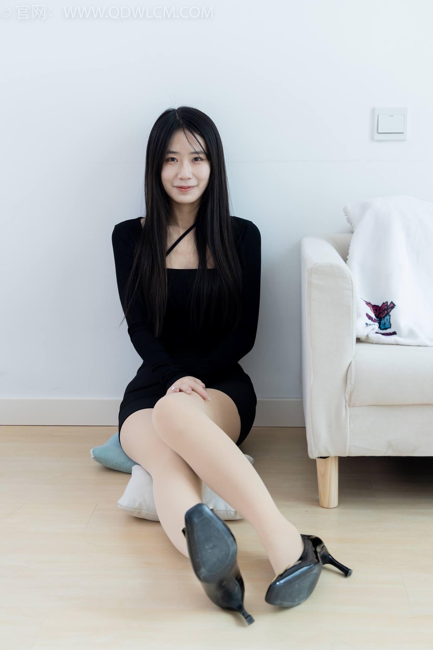 图片[28]-物恋传媒 NO.2298 菜菜-高跟鞋、厚肉丝、肚子痛揉肚子剧情[128P] – 速更版-美库