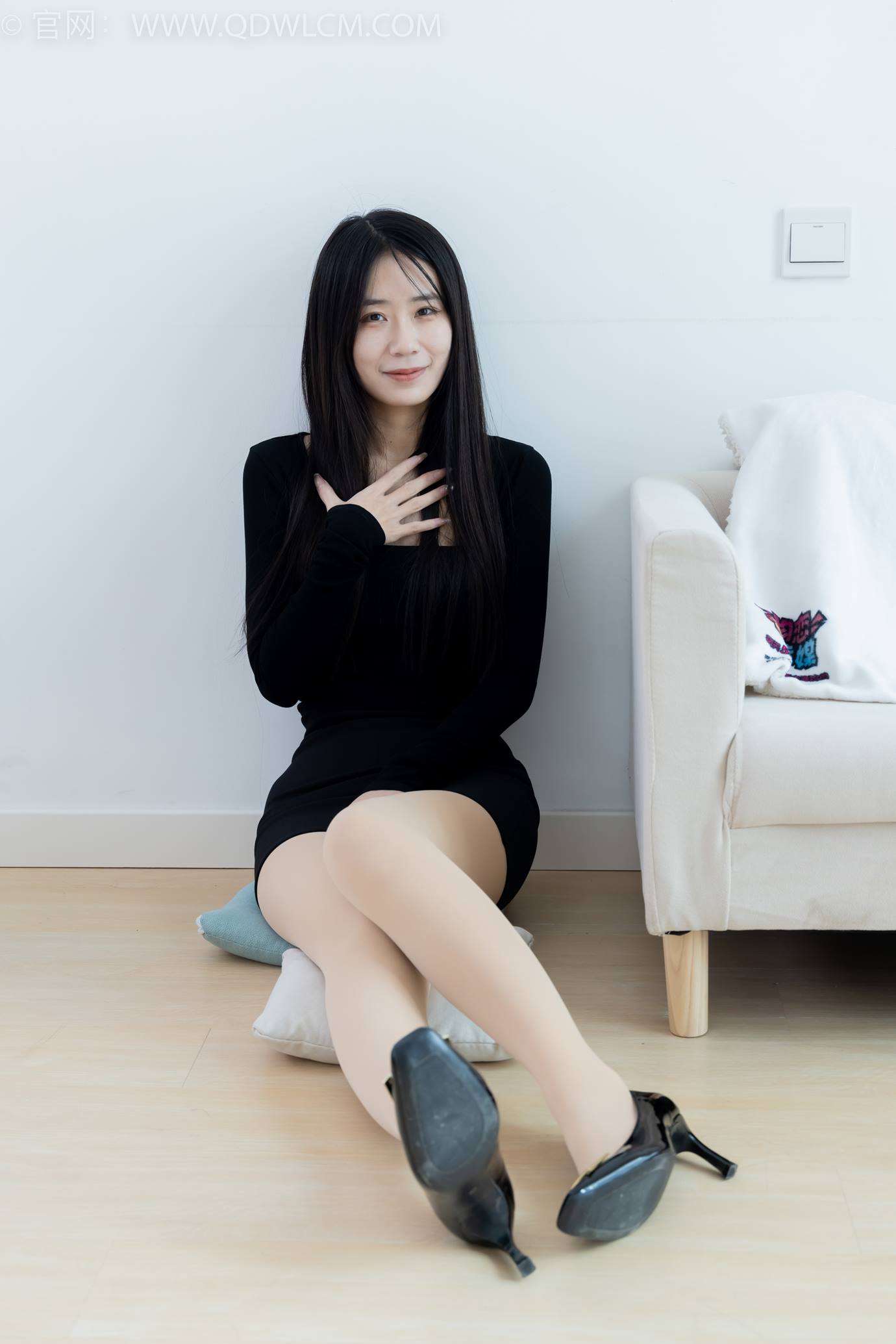 图片[29]-物恋传媒 NO.2298 菜菜-高跟鞋、厚肉丝、肚子痛揉肚子剧情[128P] – 速更版-美库