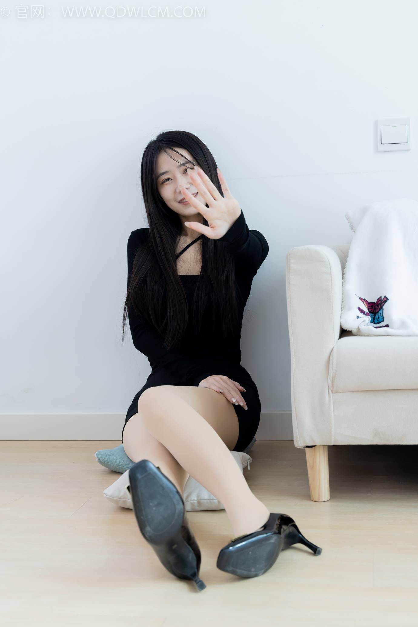 图片[32]-物恋传媒 NO.2298 菜菜-高跟鞋、厚肉丝、肚子痛揉肚子剧情[128P] – 速更版-美库