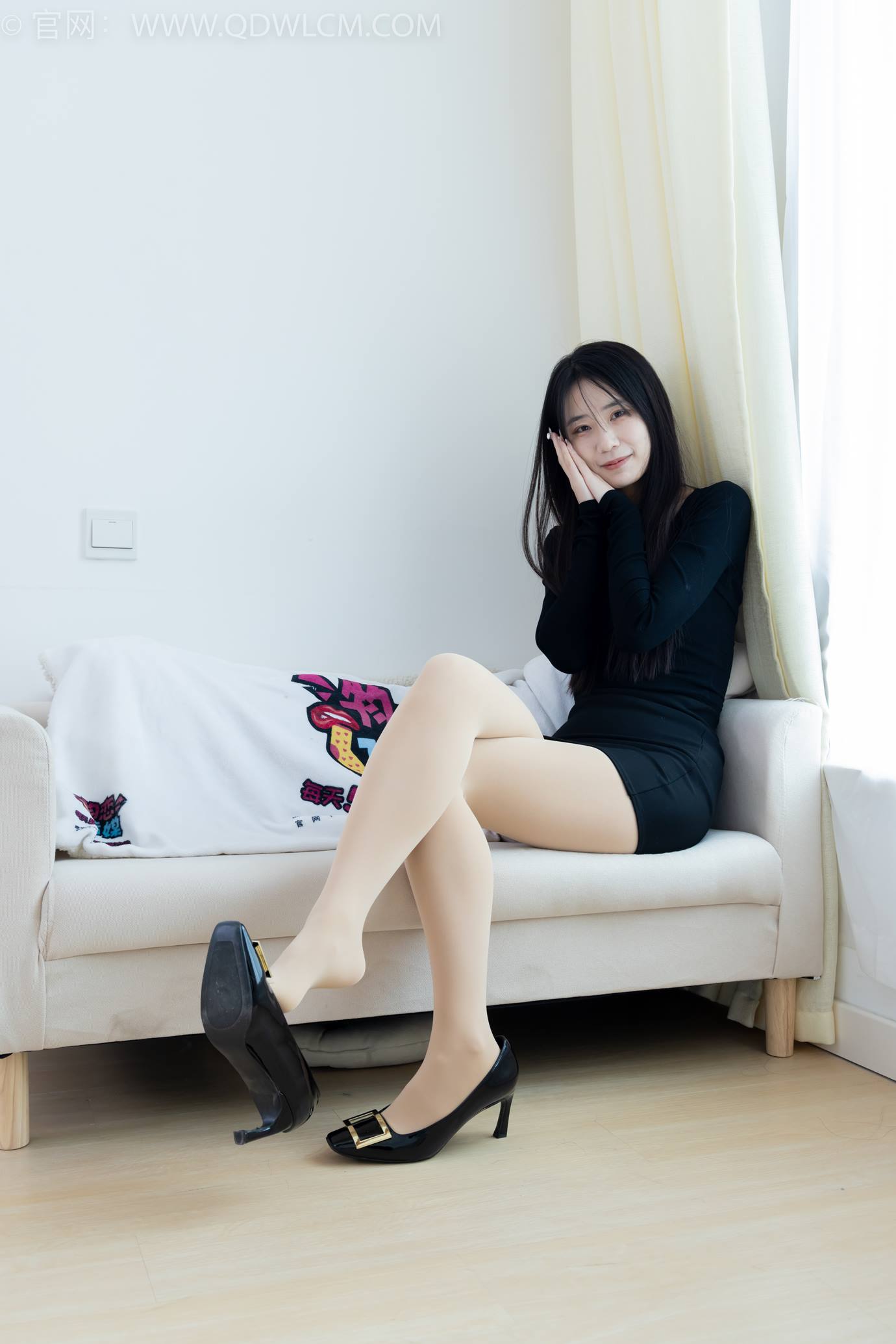 图片[42]-物恋传媒 NO.2298 菜菜-高跟鞋、厚肉丝、肚子痛揉肚子剧情[128P] – 速更版-美库