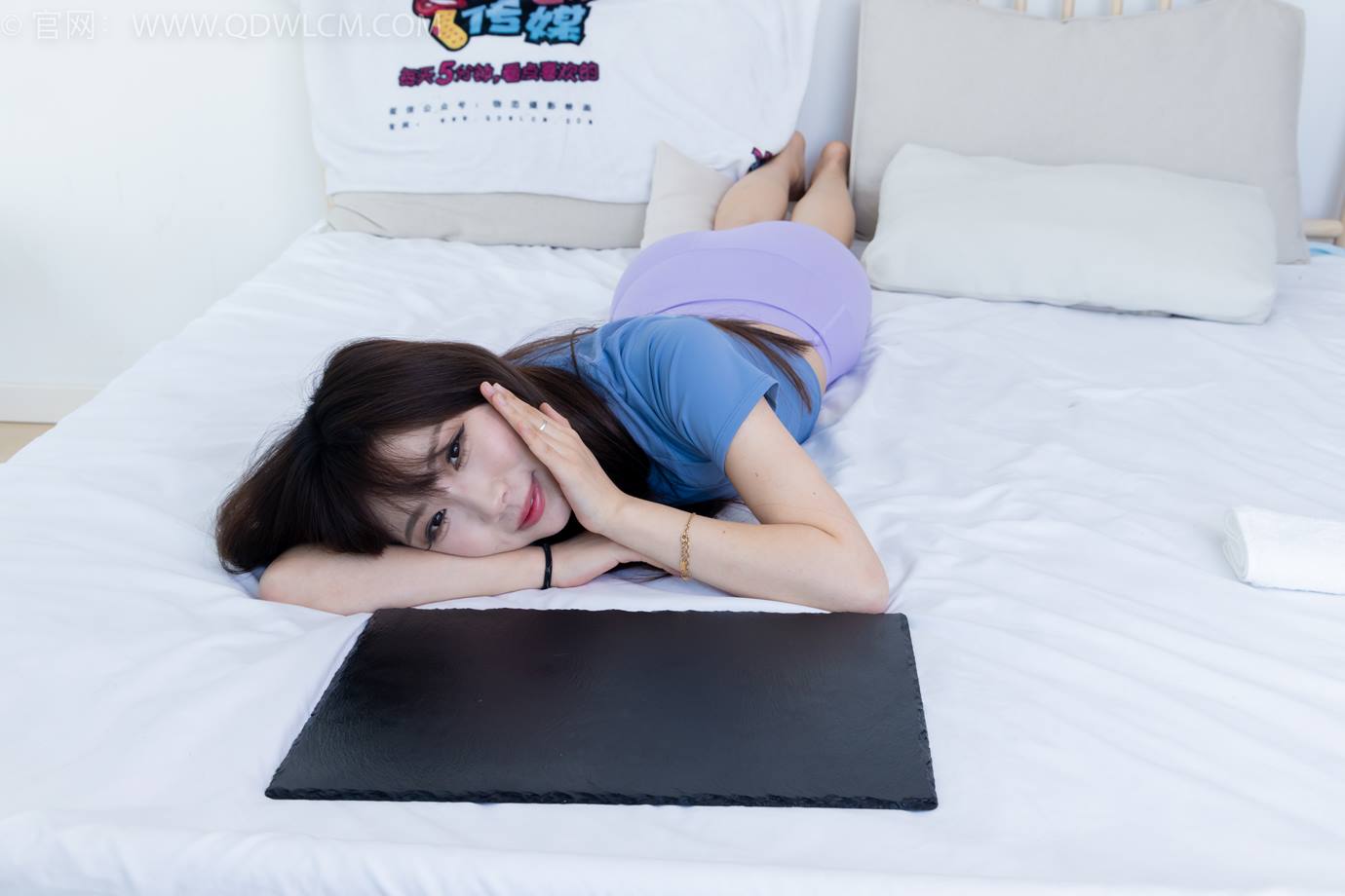 图片[128]-物恋传媒 NO.2299 泡泡-板鞋、白棉袜、裸足、裸足刀叉摆盘剧情[208P] – 速更版-美库