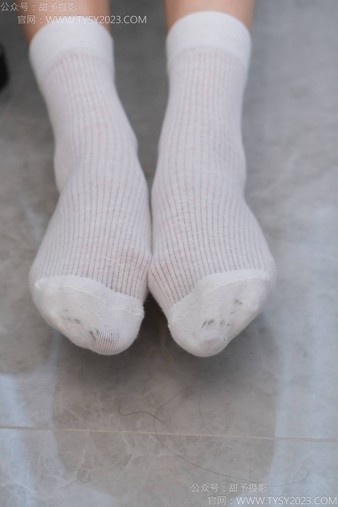图片[37]-甜予摄影 NO.129 咖啡豆-长靴、白棉袜、裸足[100P] – 速更版-美库