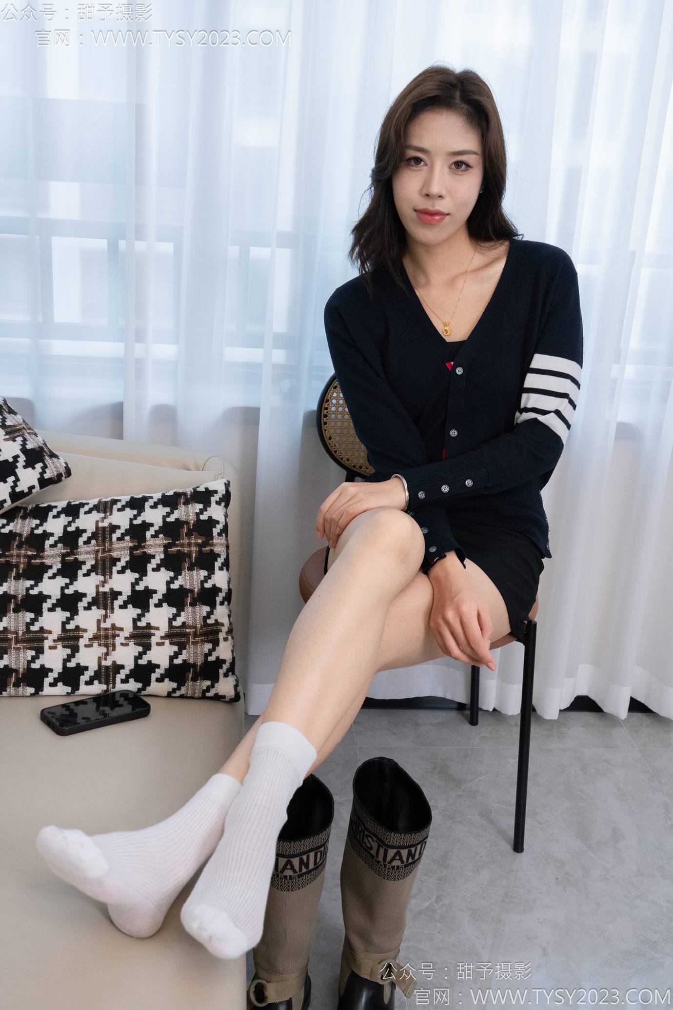图片[57]-甜予摄影 NO.129 咖啡豆-长靴、白棉袜、裸足[100P] – 速更版-美库