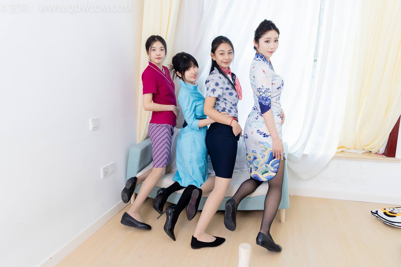 图片[24]-物恋传媒 NO.2300 岚岚&茯苓&米米&泡泡-高跟鞋、平底鞋、薄肉丝、厚黑[144P] – 速更版-美库