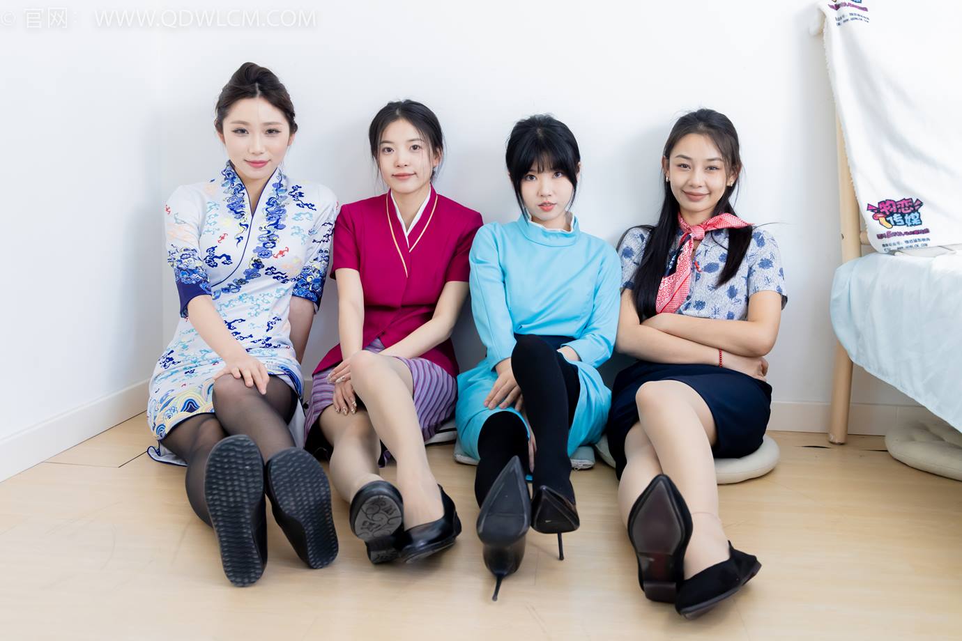 图片[32]-物恋传媒 NO.2300 岚岚&茯苓&米米&泡泡-高跟鞋、平底鞋、薄肉丝、厚黑[144P] – 速更版-美库