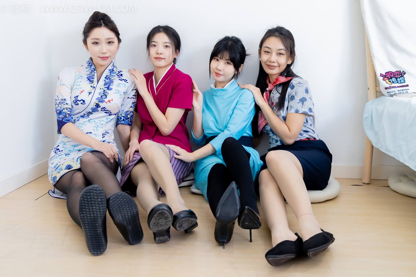 图片[33]-物恋传媒 NO.2300 岚岚&茯苓&米米&泡泡-高跟鞋、平底鞋、薄肉丝、厚黑[144P] – 速更版-美库