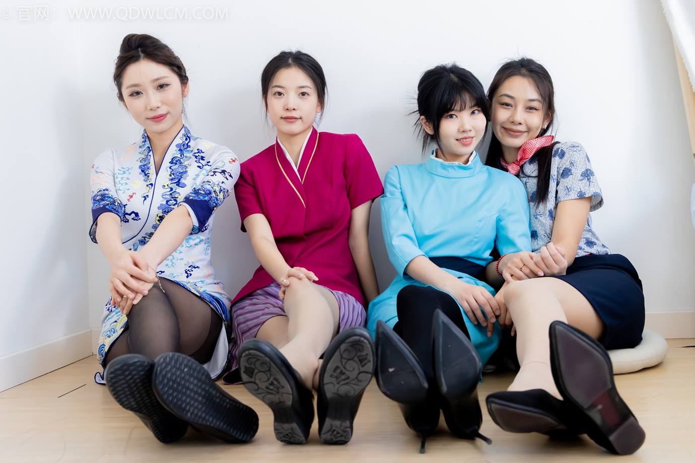 图片[38]-物恋传媒 NO.2300 岚岚&茯苓&米米&泡泡-高跟鞋、平底鞋、薄肉丝、厚黑[144P] – 速更版-美库