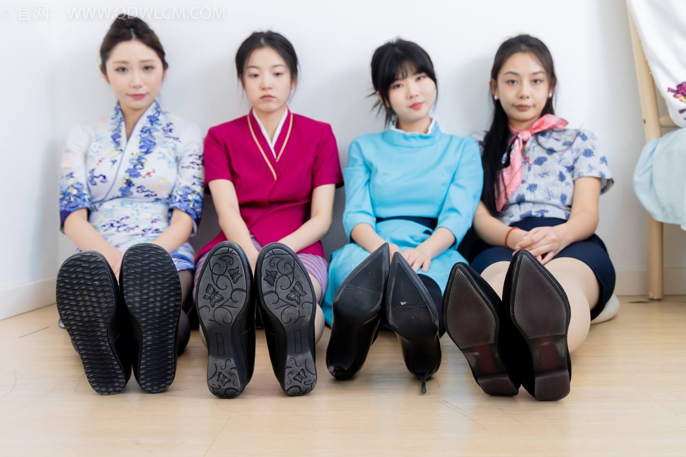 图片[47]-物恋传媒 NO.2300 岚岚&茯苓&米米&泡泡-高跟鞋、平底鞋、薄肉丝、厚黑[144P] – 速更版-美库