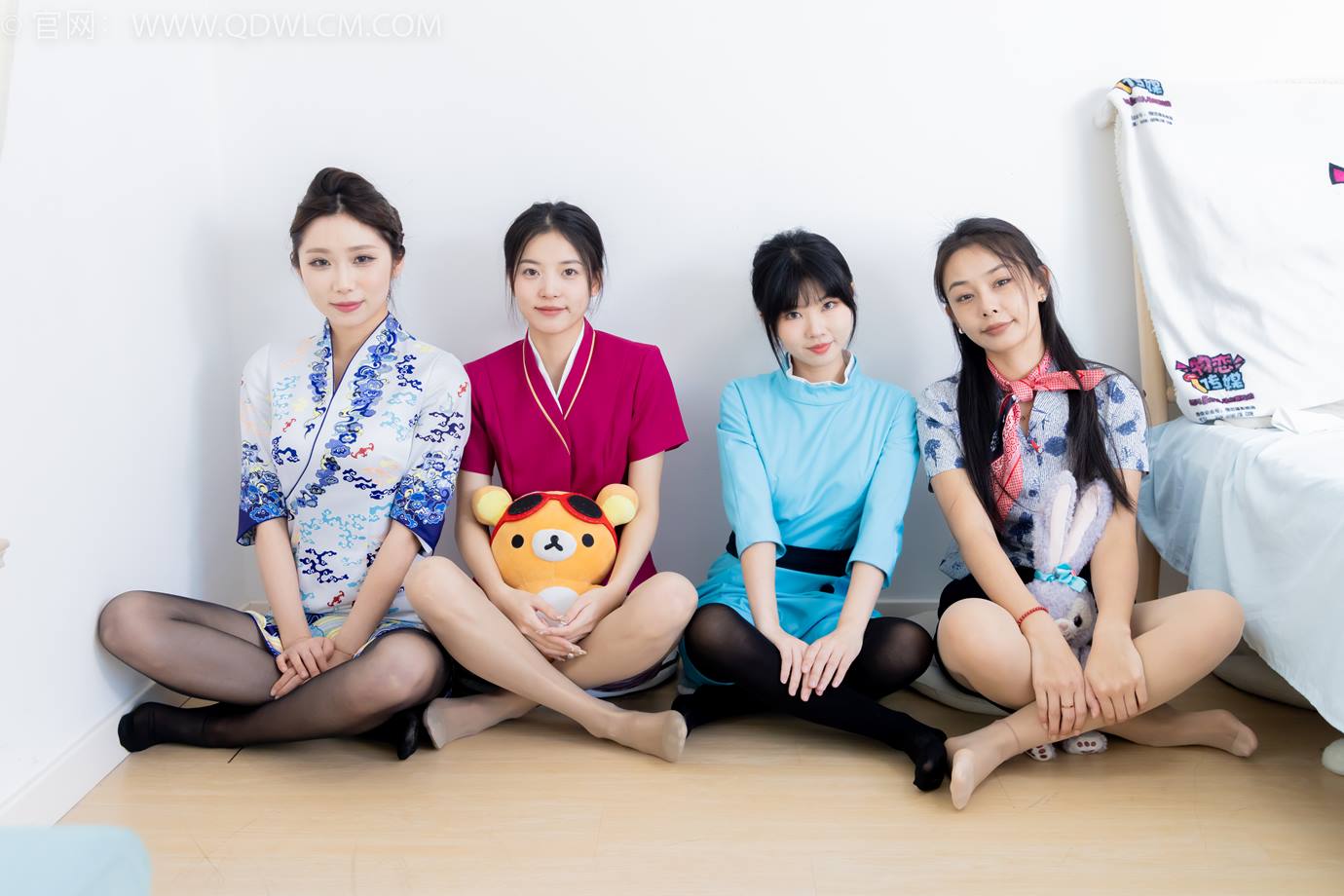 图片[51]-物恋传媒 NO.2300 岚岚&茯苓&米米&泡泡-高跟鞋、平底鞋、薄肉丝、厚黑[144P] – 速更版-美库