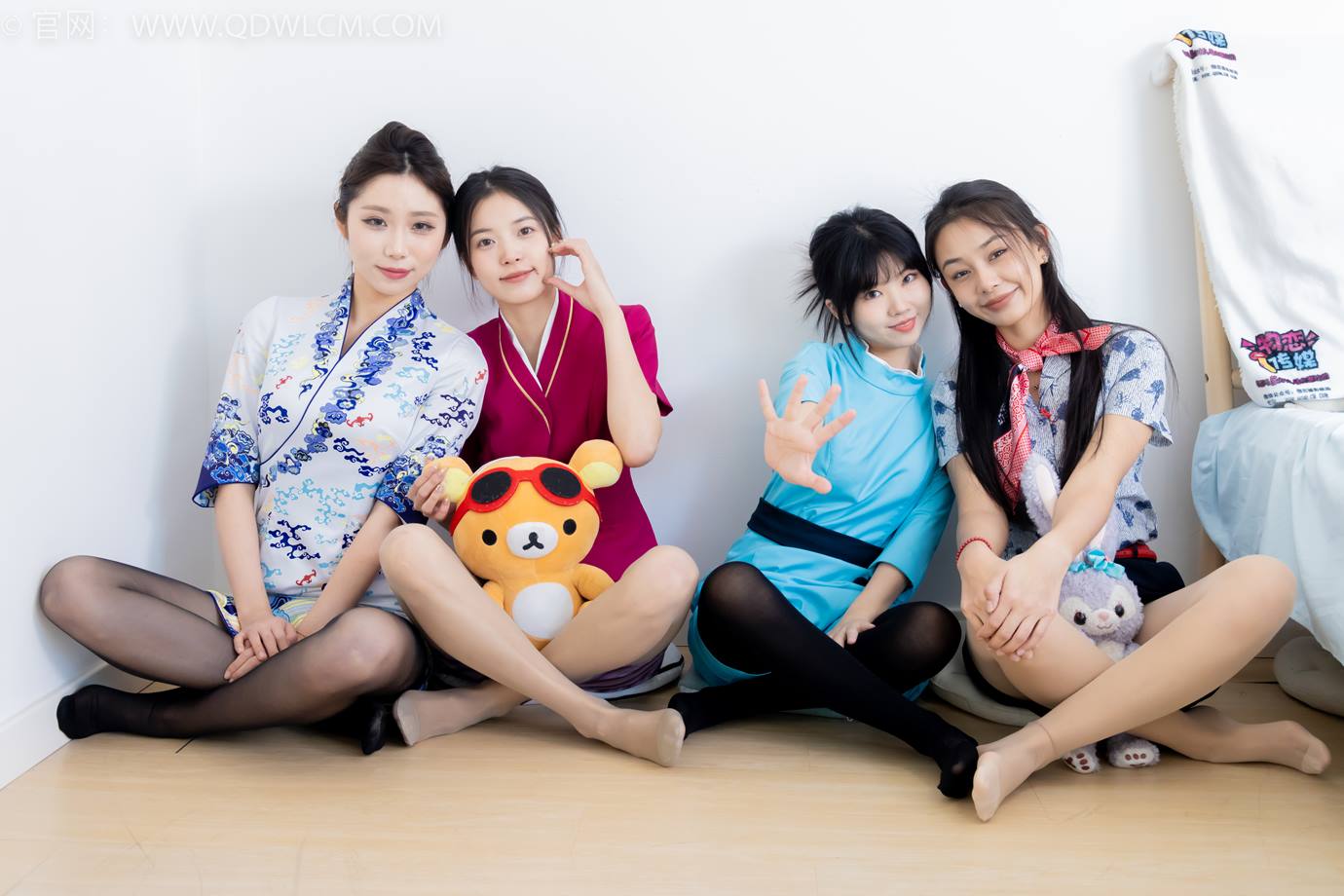 图片[53]-物恋传媒 NO.2300 岚岚&茯苓&米米&泡泡-高跟鞋、平底鞋、薄肉丝、厚黑[144P] – 速更版-美库