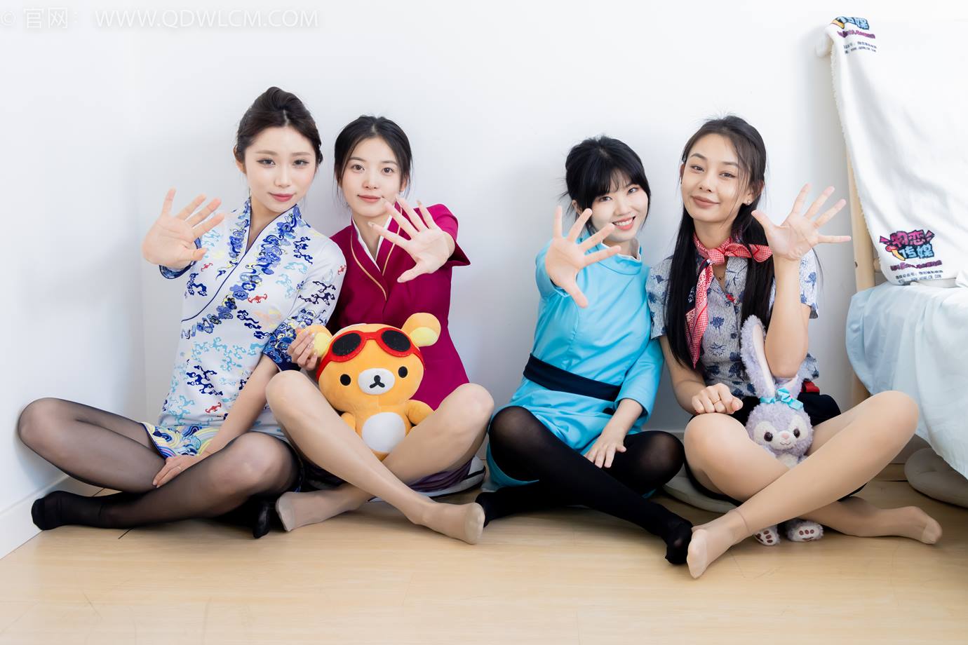 图片[54]-物恋传媒 NO.2300 岚岚&茯苓&米米&泡泡-高跟鞋、平底鞋、薄肉丝、厚黑[144P] – 速更版-美库