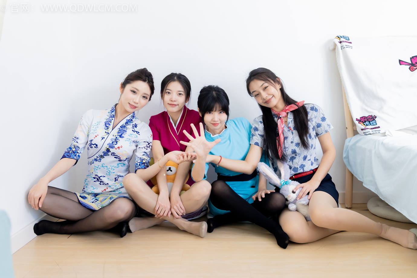 图片[57]-物恋传媒 NO.2300 岚岚&茯苓&米米&泡泡-高跟鞋、平底鞋、薄肉丝、厚黑[144P] – 速更版-美库