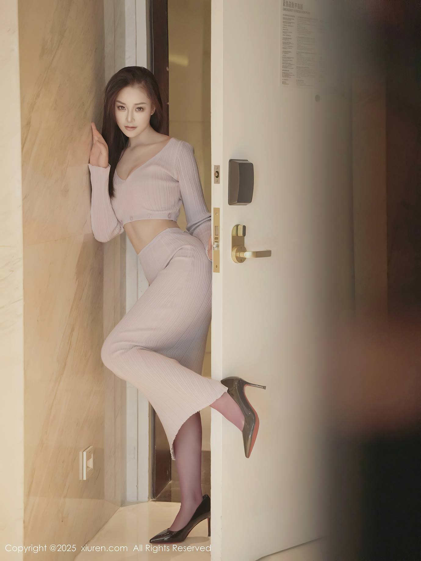 图片[28]-[Xiuren秀人网]2025.04.15 NO.10151 兰滢滢[26+1P] – 速更版-美库