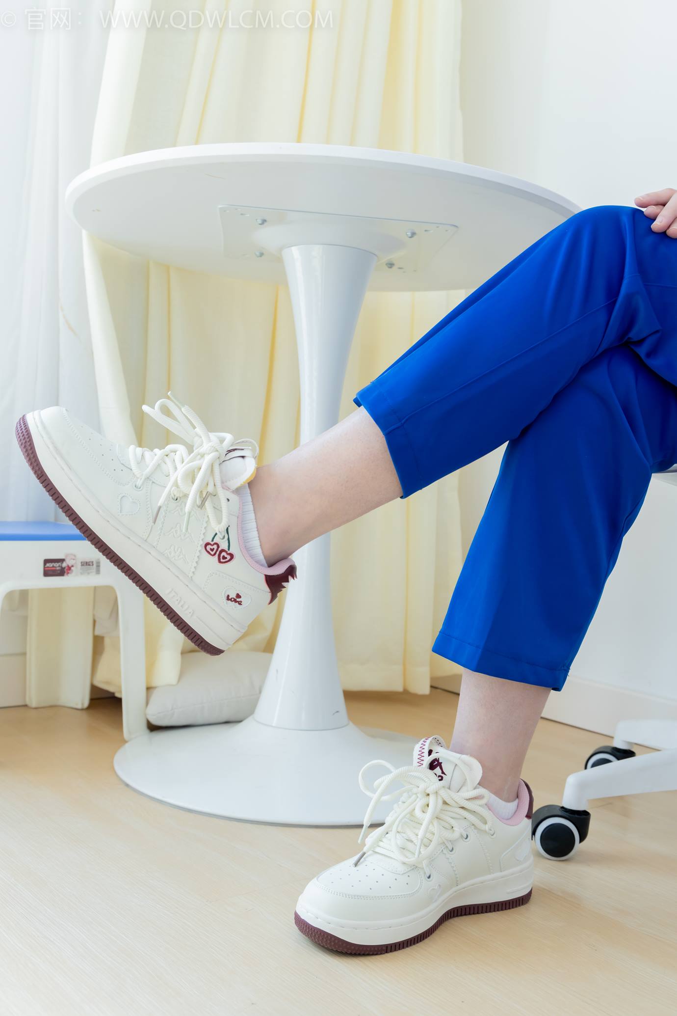 图片[22]-物恋传媒 NO.2301 曲奇-板鞋、白短棉袜、裸足、校服[150P] – 速更版-美库