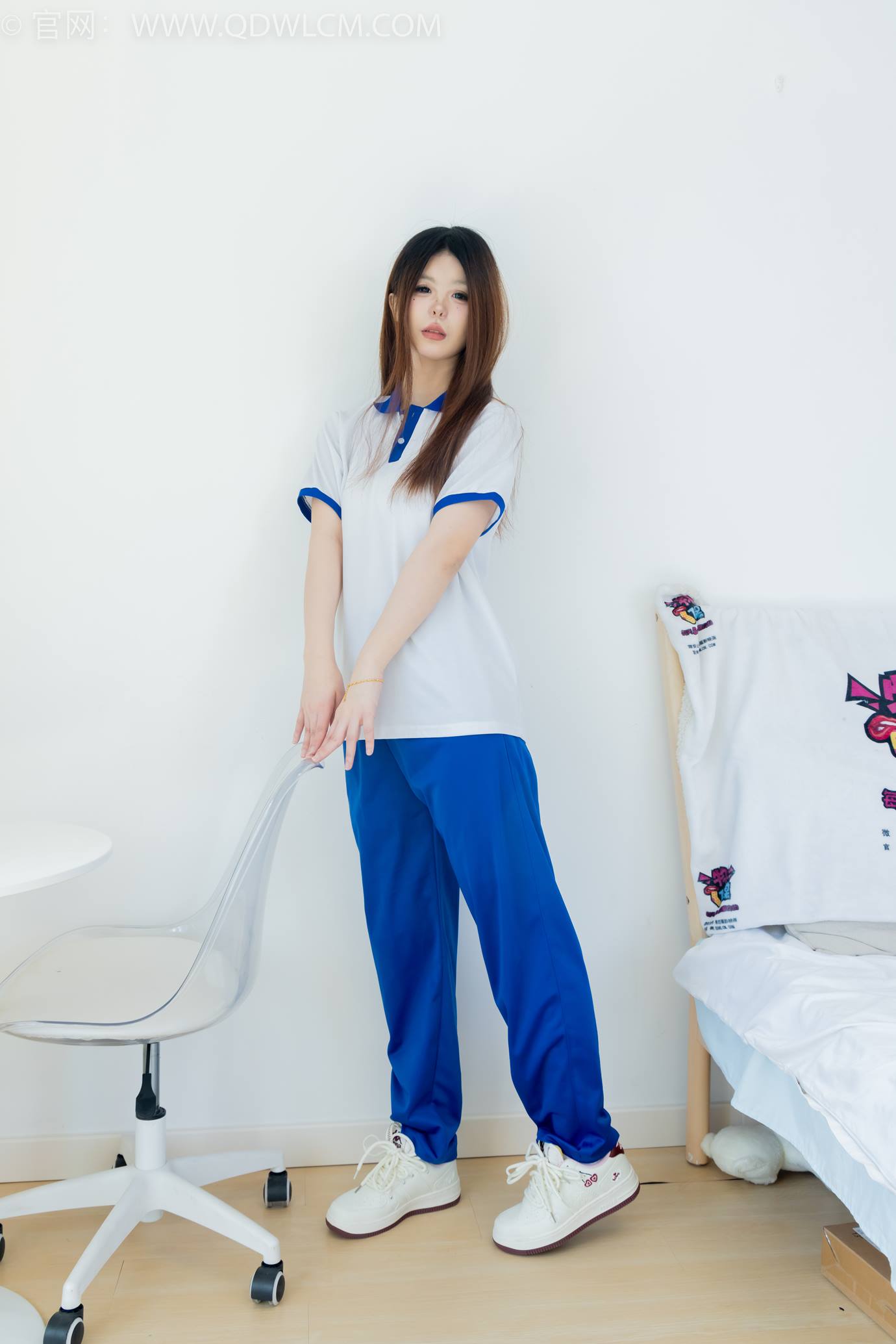 图片[23]-物恋传媒 NO.2301 曲奇-板鞋、白短棉袜、裸足、校服[150P] – 速更版-美库