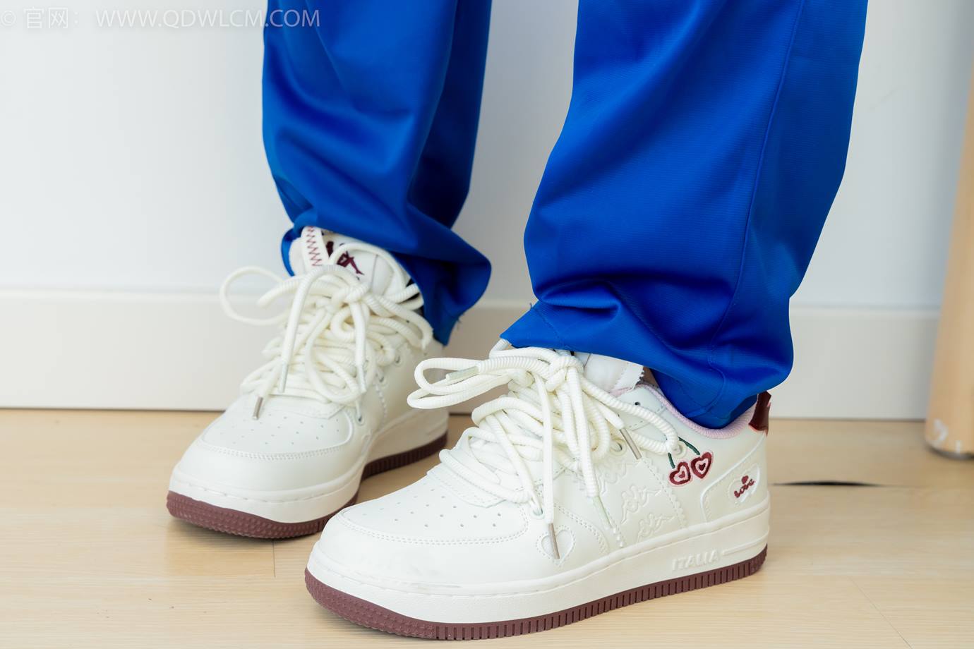 图片[27]-物恋传媒 NO.2301 曲奇-板鞋、白短棉袜、裸足、校服[150P] – 速更版-美库