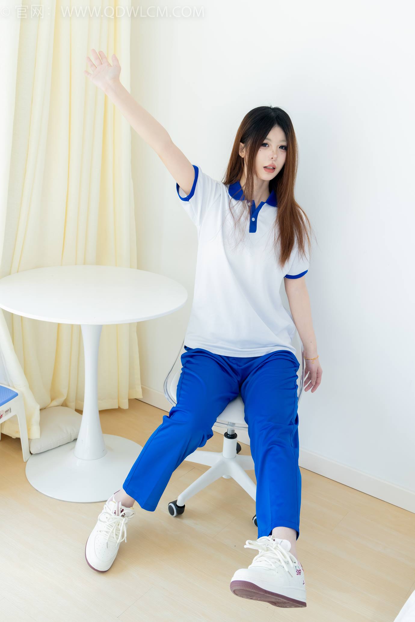 图片[37]-物恋传媒 NO.2301 曲奇-板鞋、白短棉袜、裸足、校服[150P] – 速更版-美库