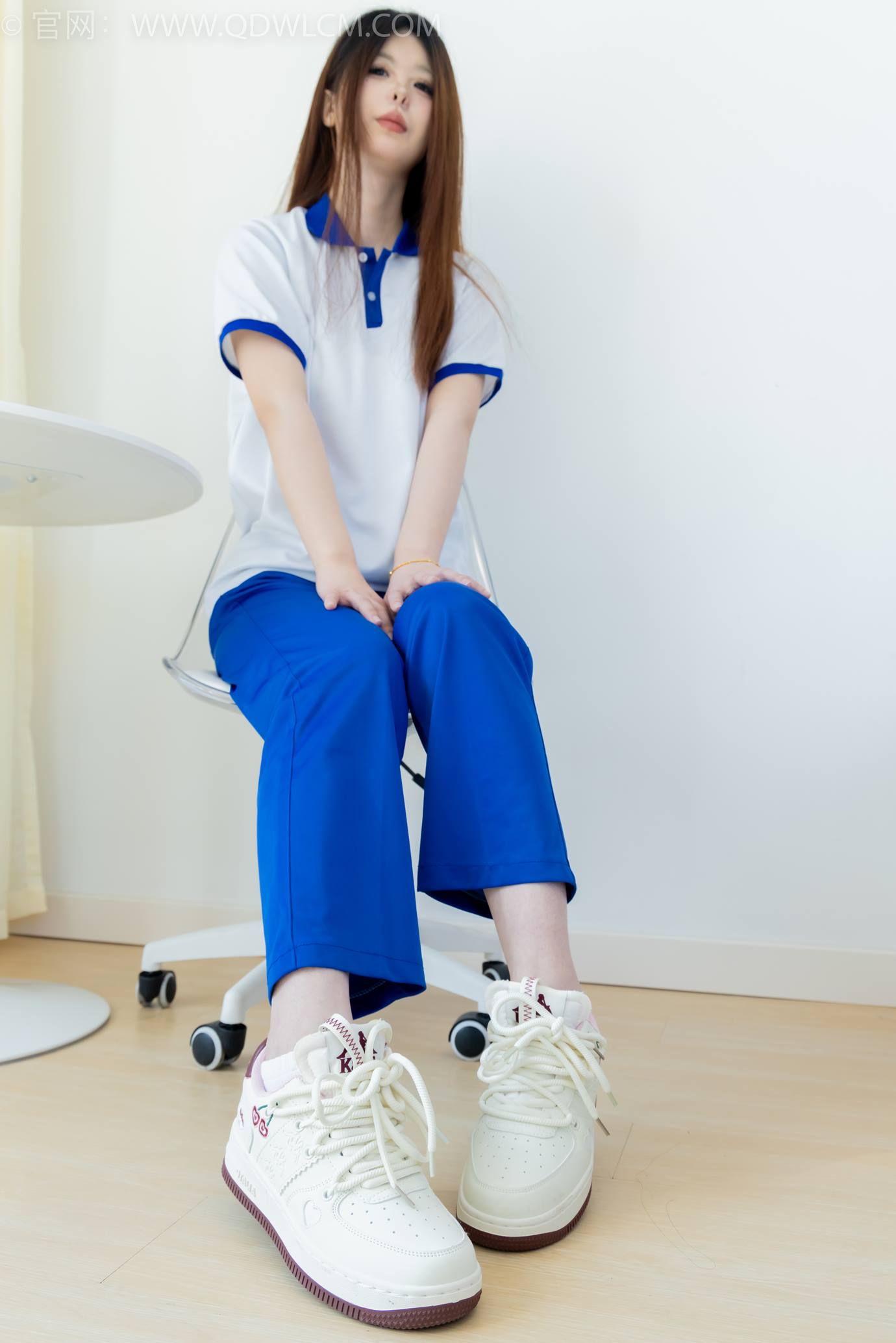 图片[40]-物恋传媒 NO.2301 曲奇-板鞋、白短棉袜、裸足、校服[150P] – 速更版-美库