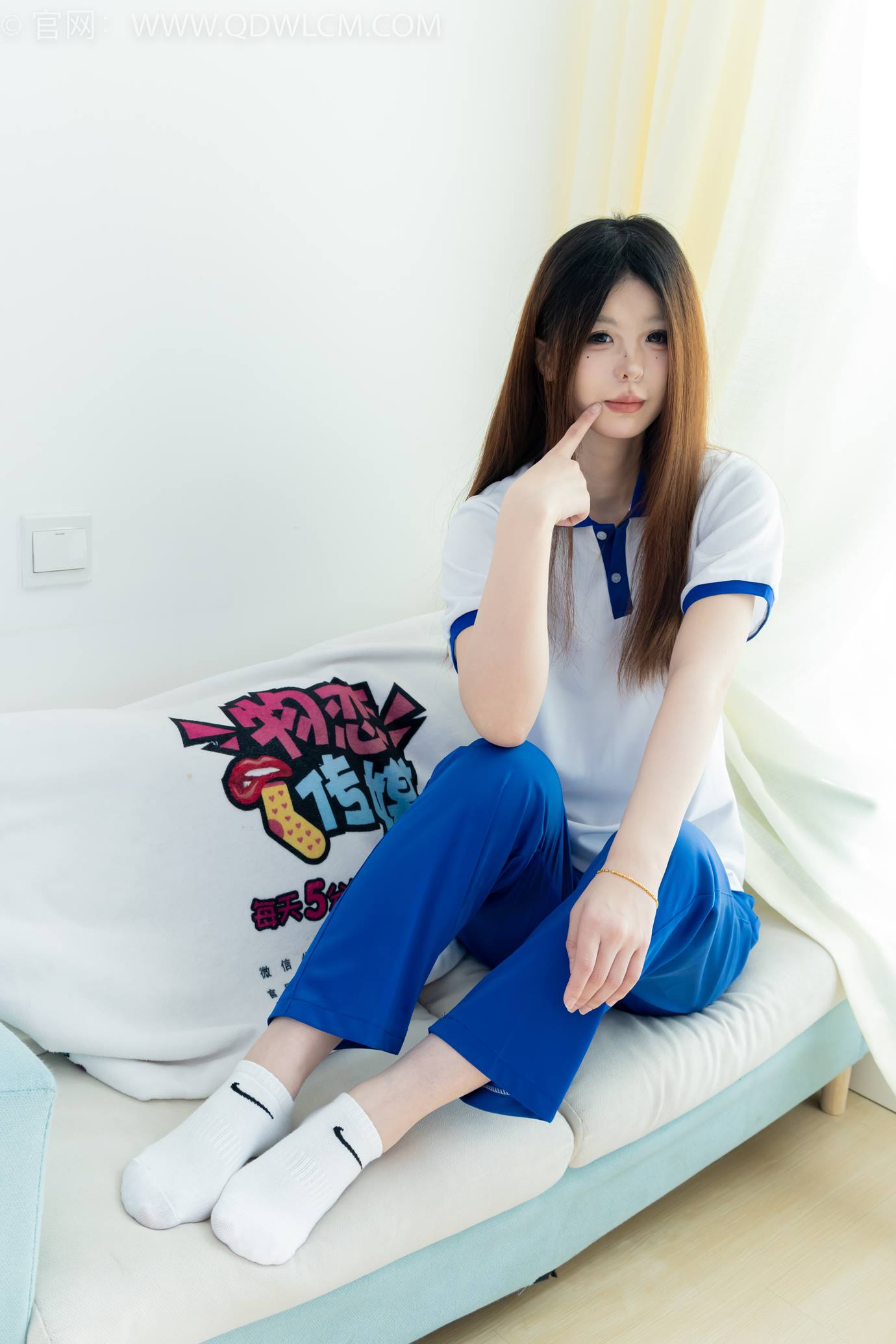 图片[45]-物恋传媒 NO.2301 曲奇-板鞋、白短棉袜、裸足、校服[150P] – 速更版-美库