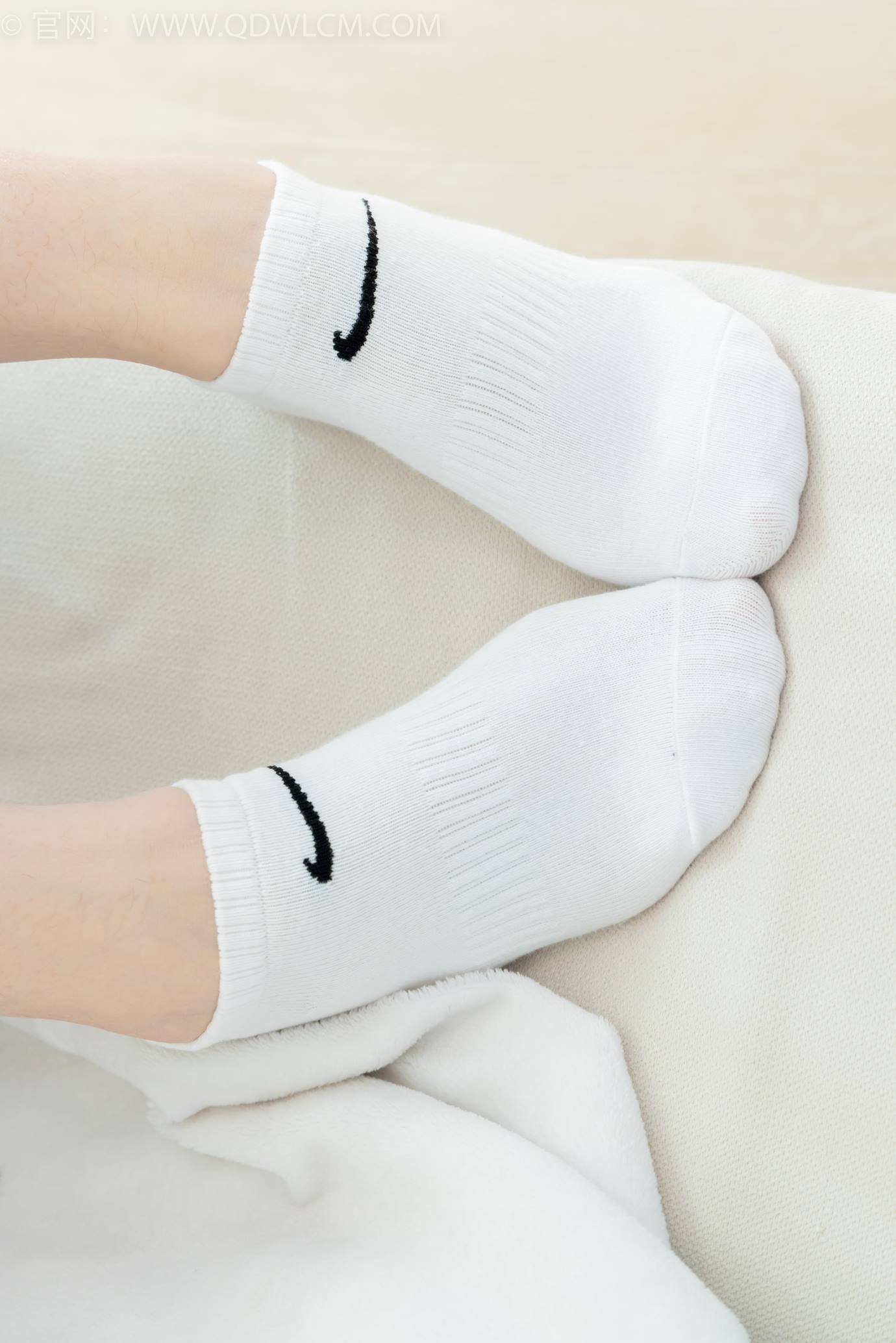 图片[60]-物恋传媒 NO.2301 曲奇-板鞋、白短棉袜、裸足、校服[150P] – 速更版-美库