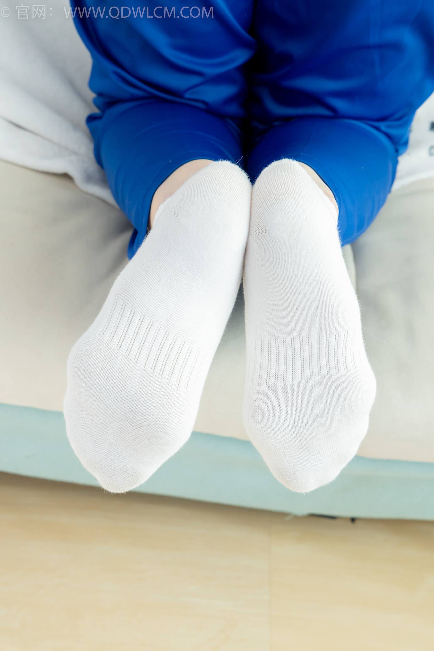 图片[83]-物恋传媒 NO.2301 曲奇-板鞋、白短棉袜、裸足、校服[150P] – 速更版-美库