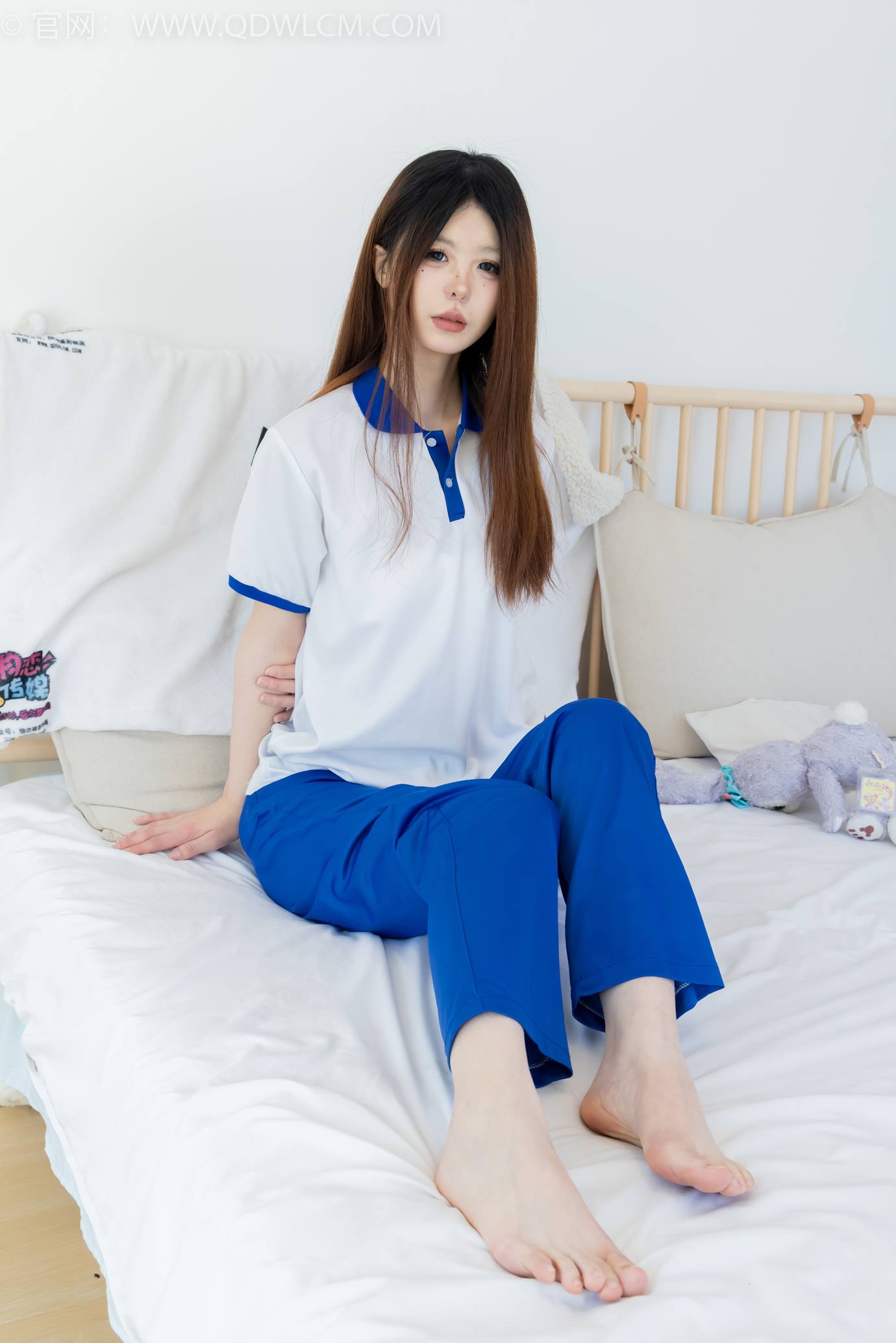 图片[90]-物恋传媒 NO.2301 曲奇-板鞋、白短棉袜、裸足、校服[150P] – 速更版-美库