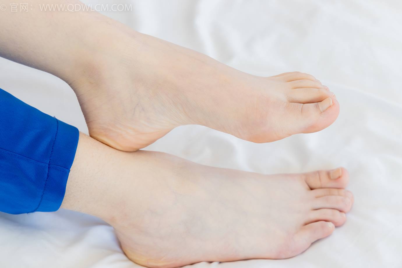 图片[96]-物恋传媒 NO.2301 曲奇-板鞋、白短棉袜、裸足、校服[150P] – 速更版-美库