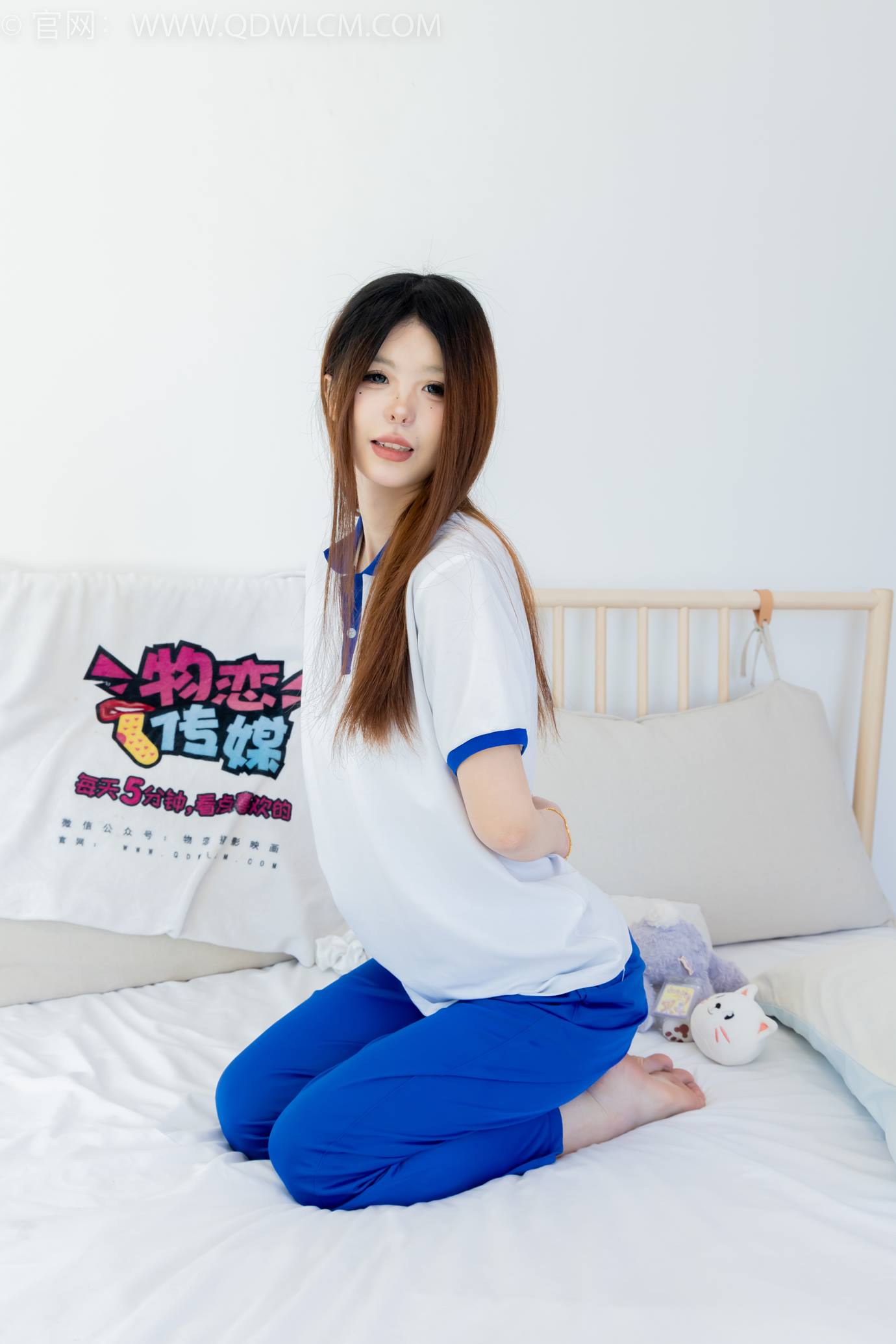 图片[125]-物恋传媒 NO.2301 曲奇-板鞋、白短棉袜、裸足、校服[150P] – 速更版-美库