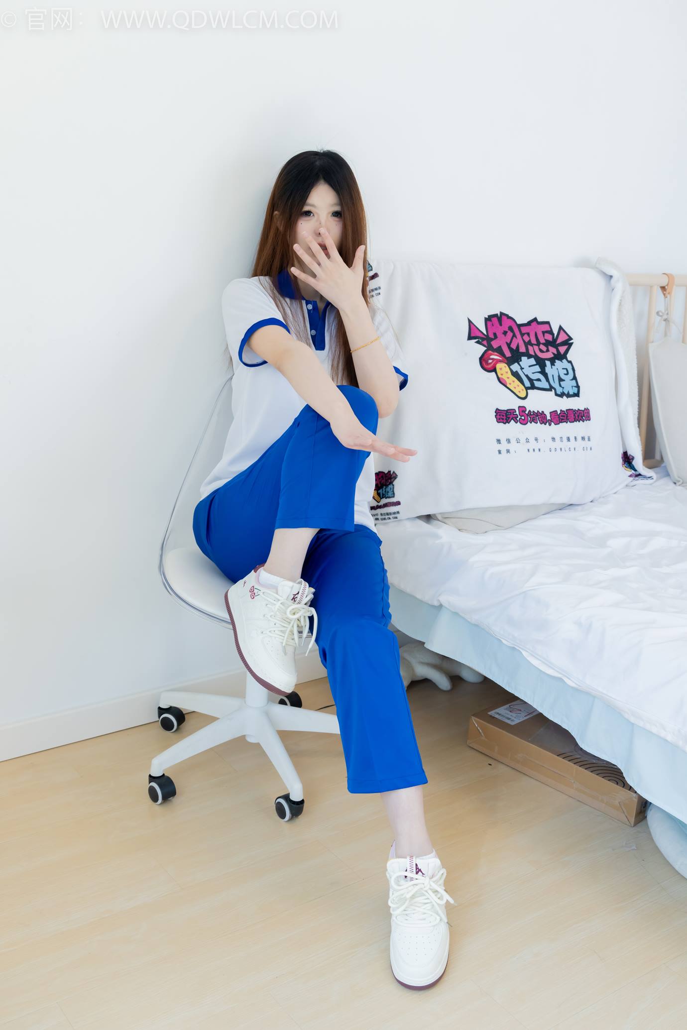 图片[146]-物恋传媒 NO.2301 曲奇-板鞋、白短棉袜、裸足、校服[150P] – 速更版-美库